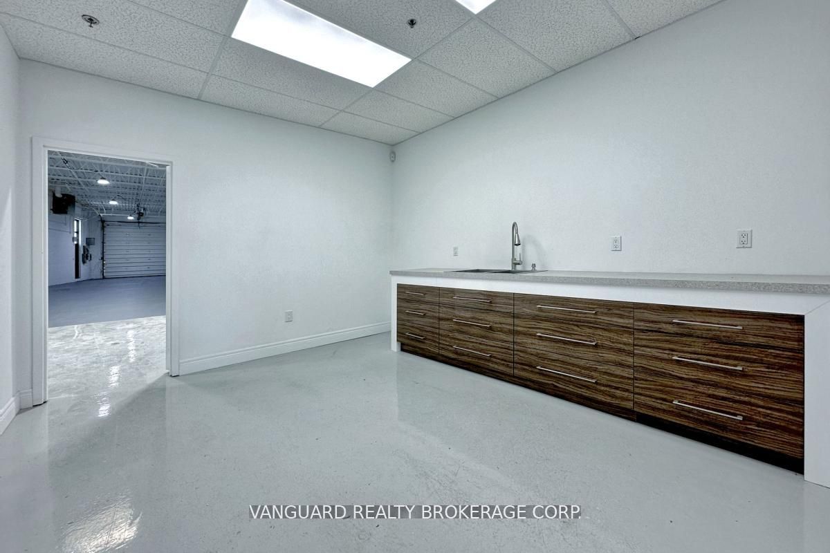 132 Jardin Drive 12 Property Photo 8