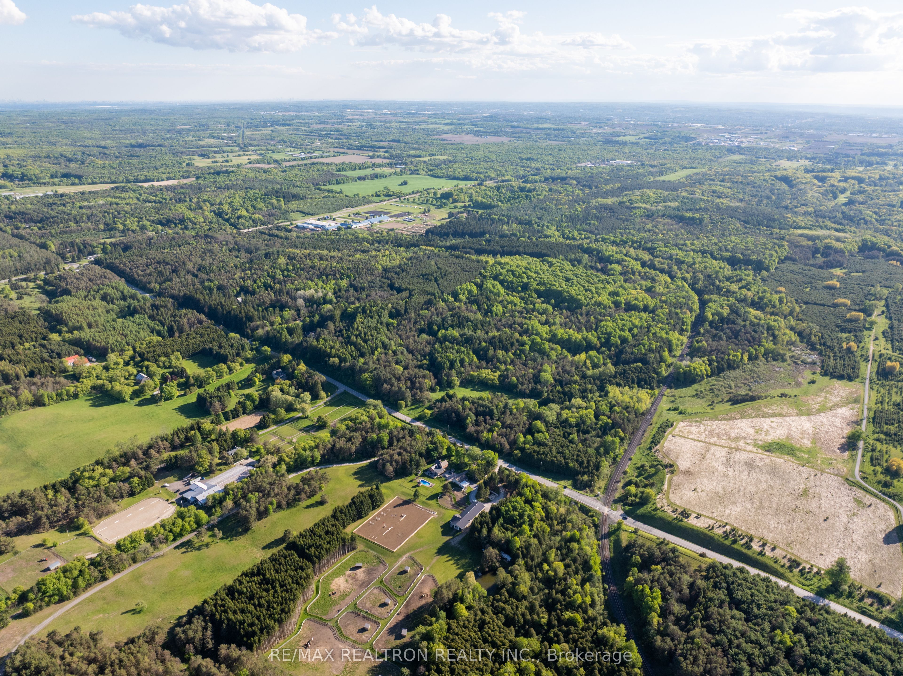 17858 Mccowan Road Property Photo 4