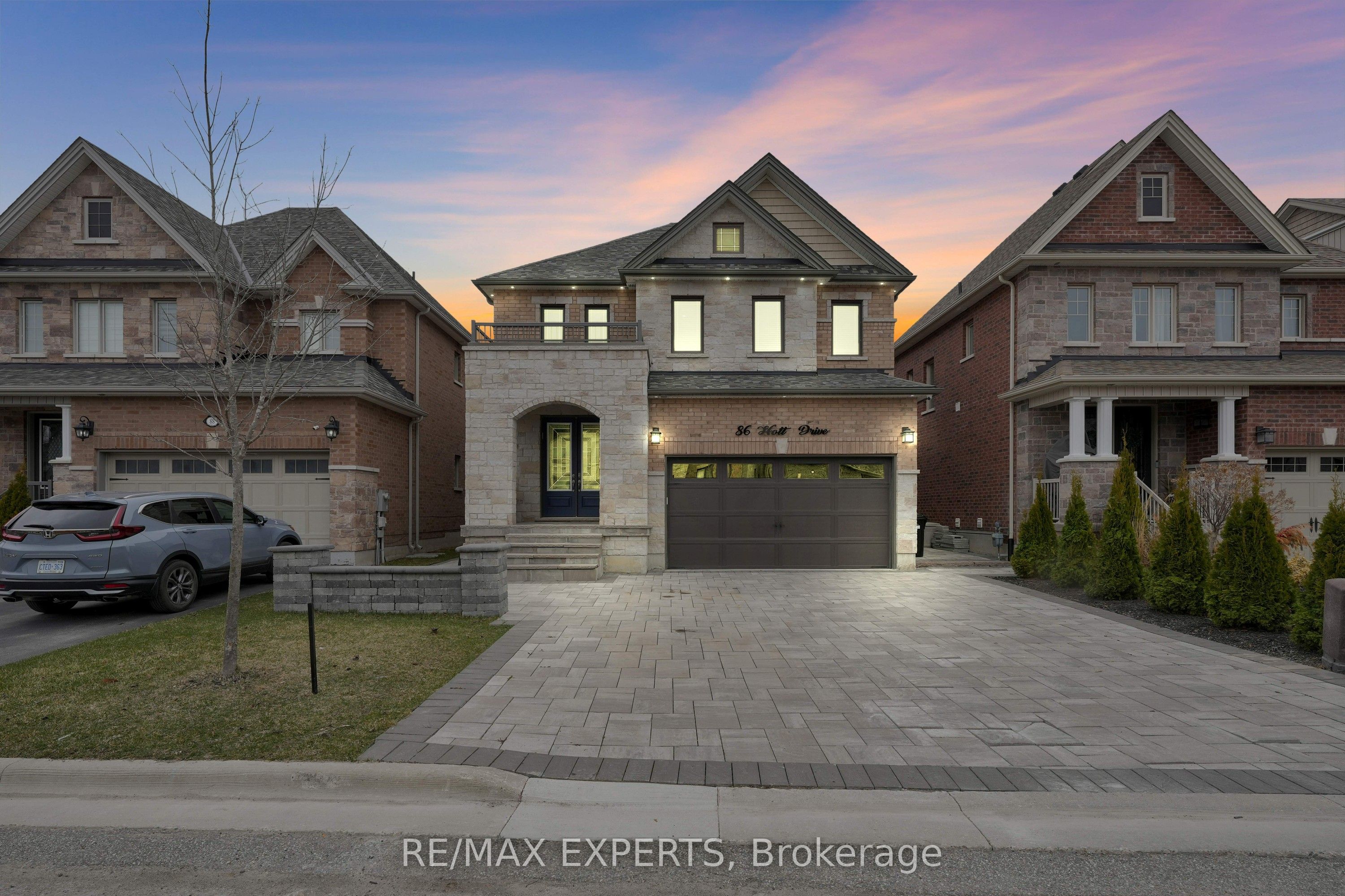 86 Holt Dr Property Photo 1