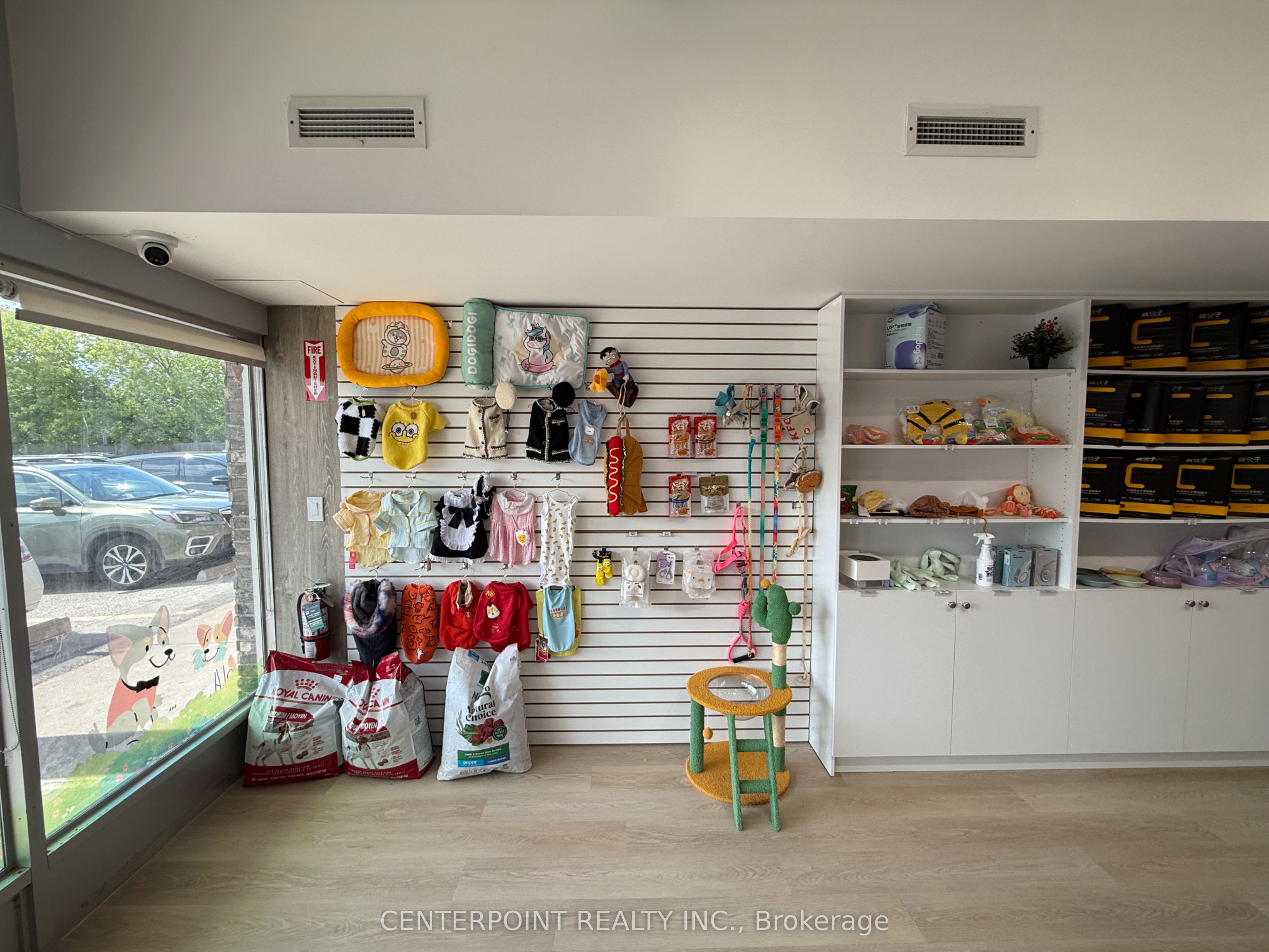 7665 Kennedy Road 1 Property Photo 3