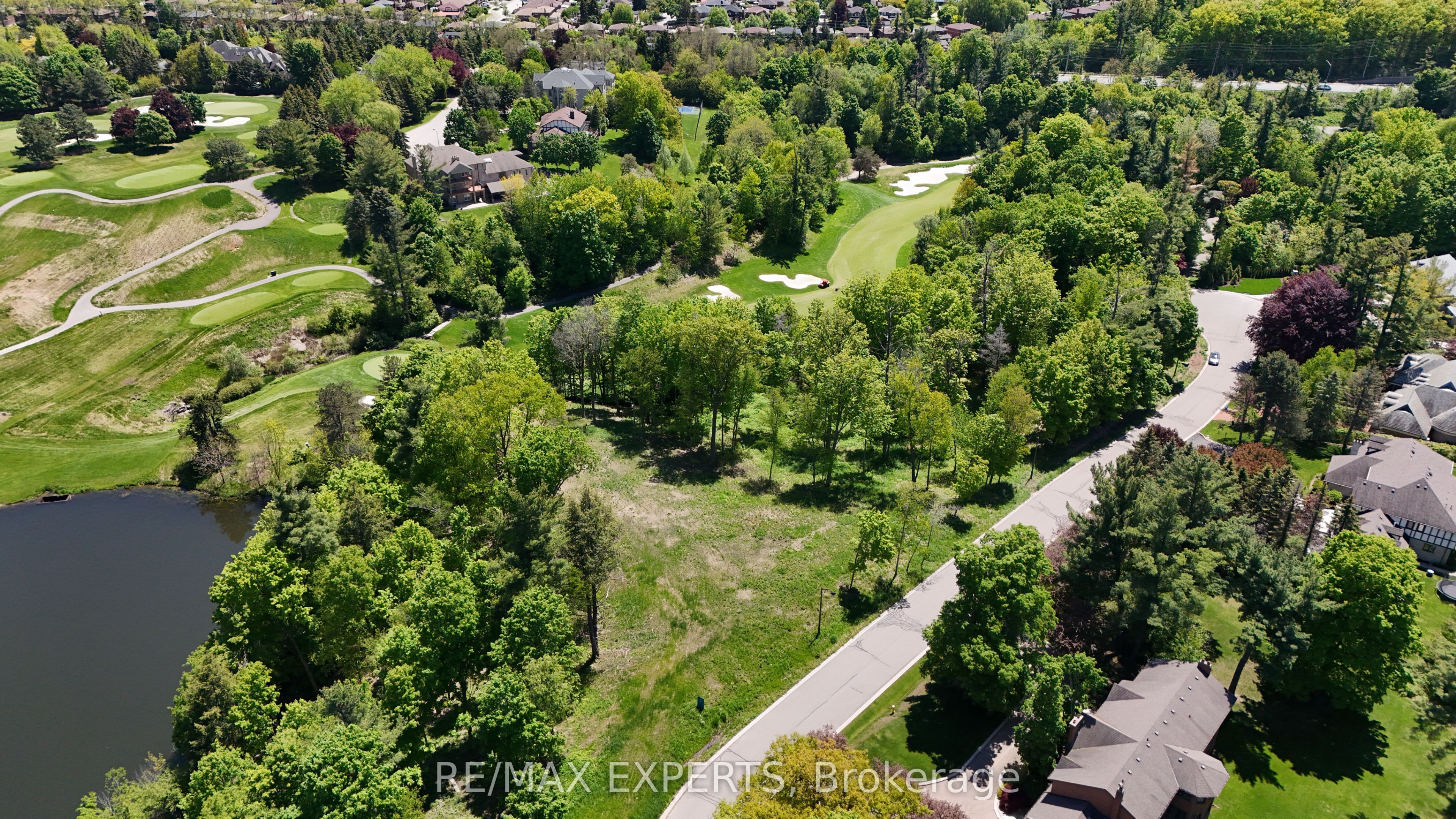 167 National Drive Property Photo 9