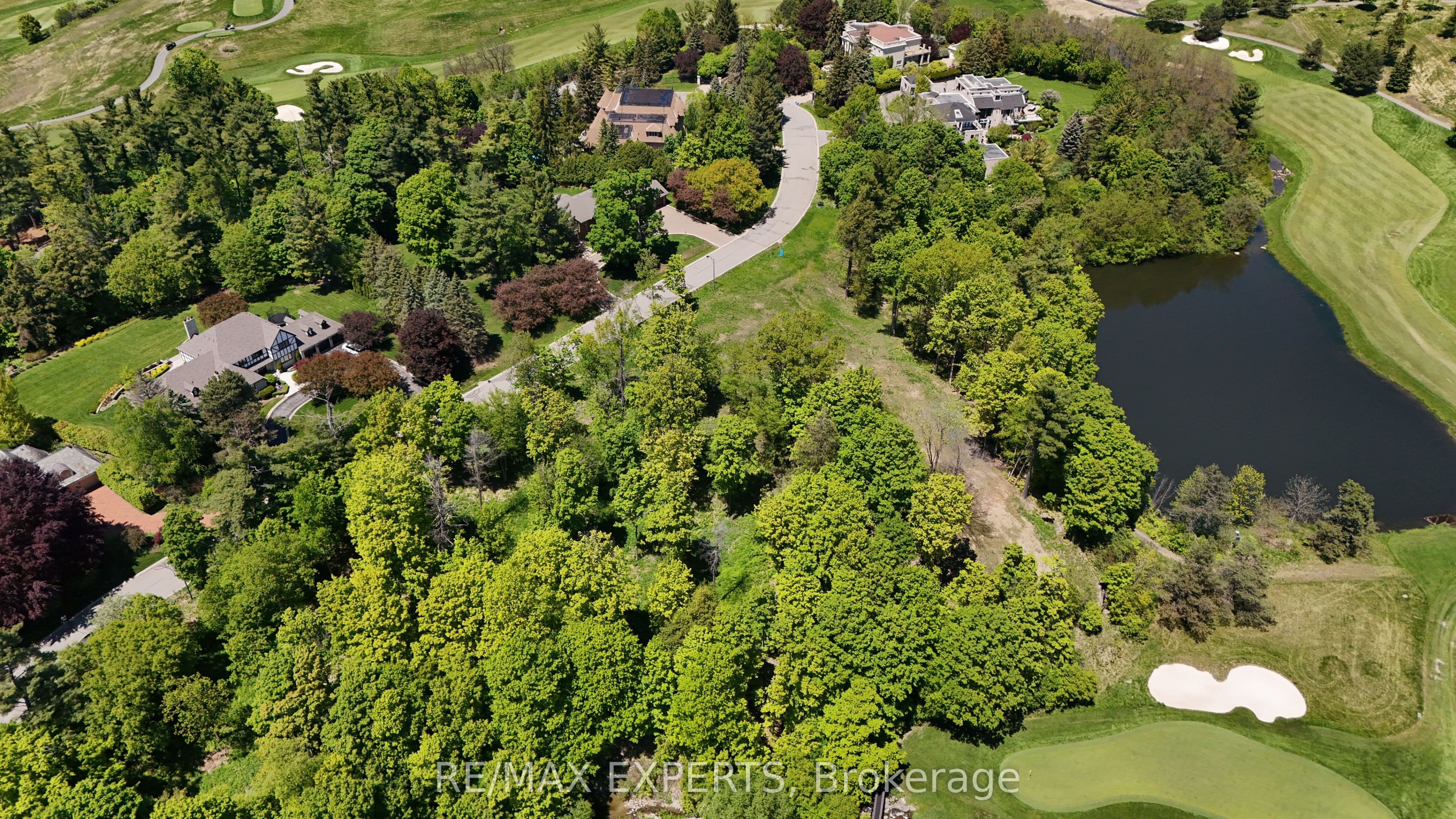 167 National Drive Property Photo 12
