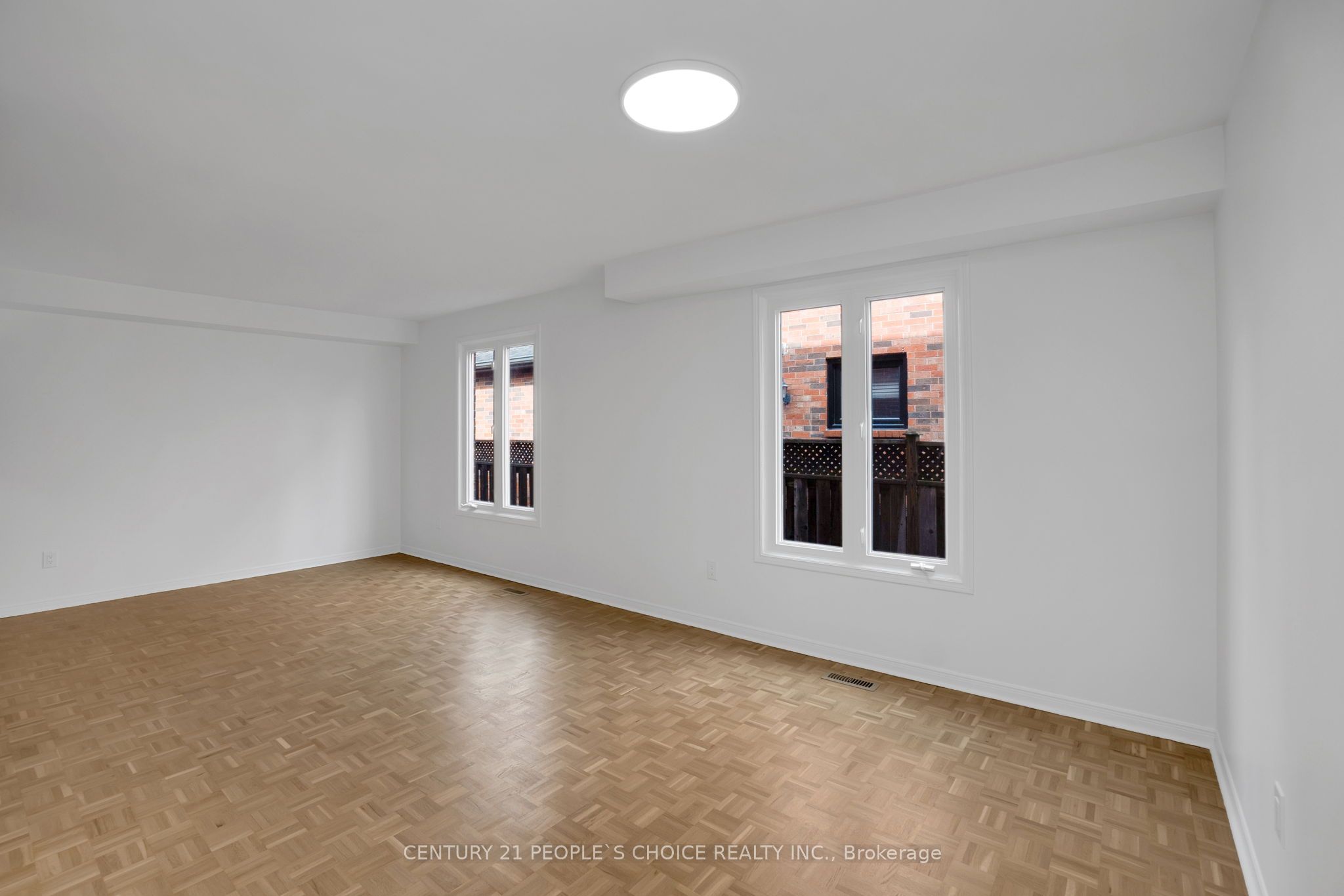 71 Links Road Property Photo 8