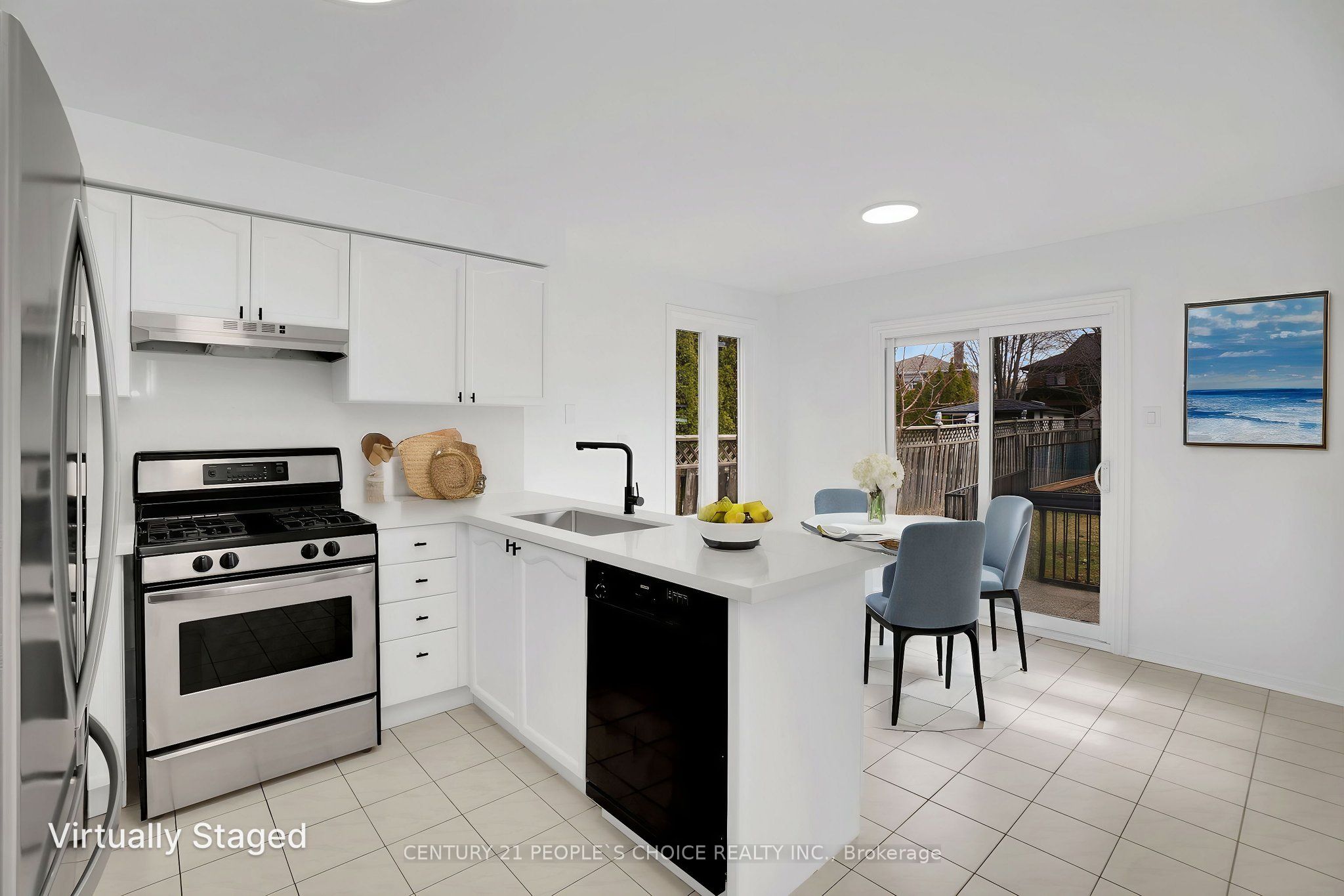 71 Links Road Property Photo 10