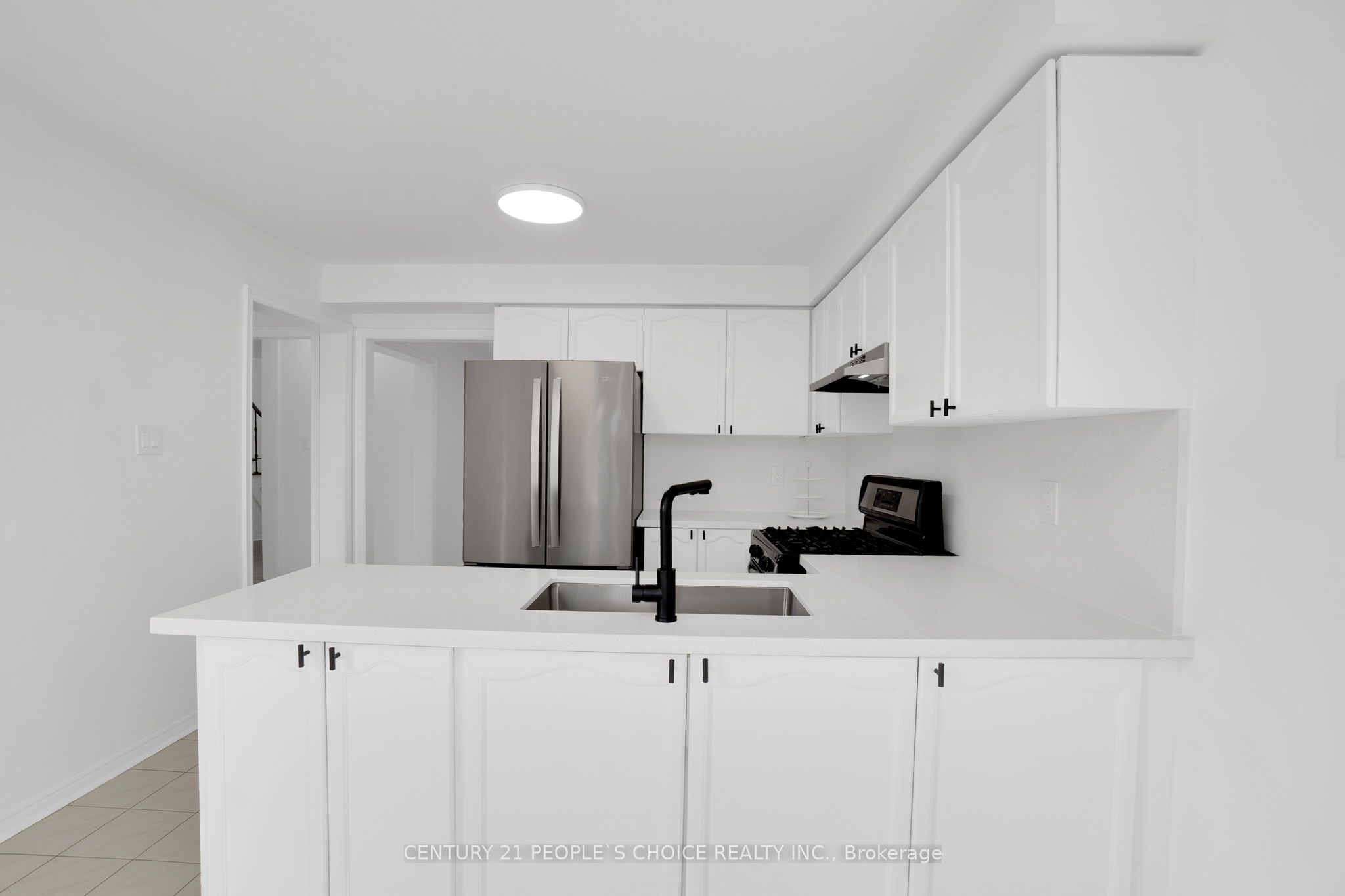 71 Links Road Property Photo 13