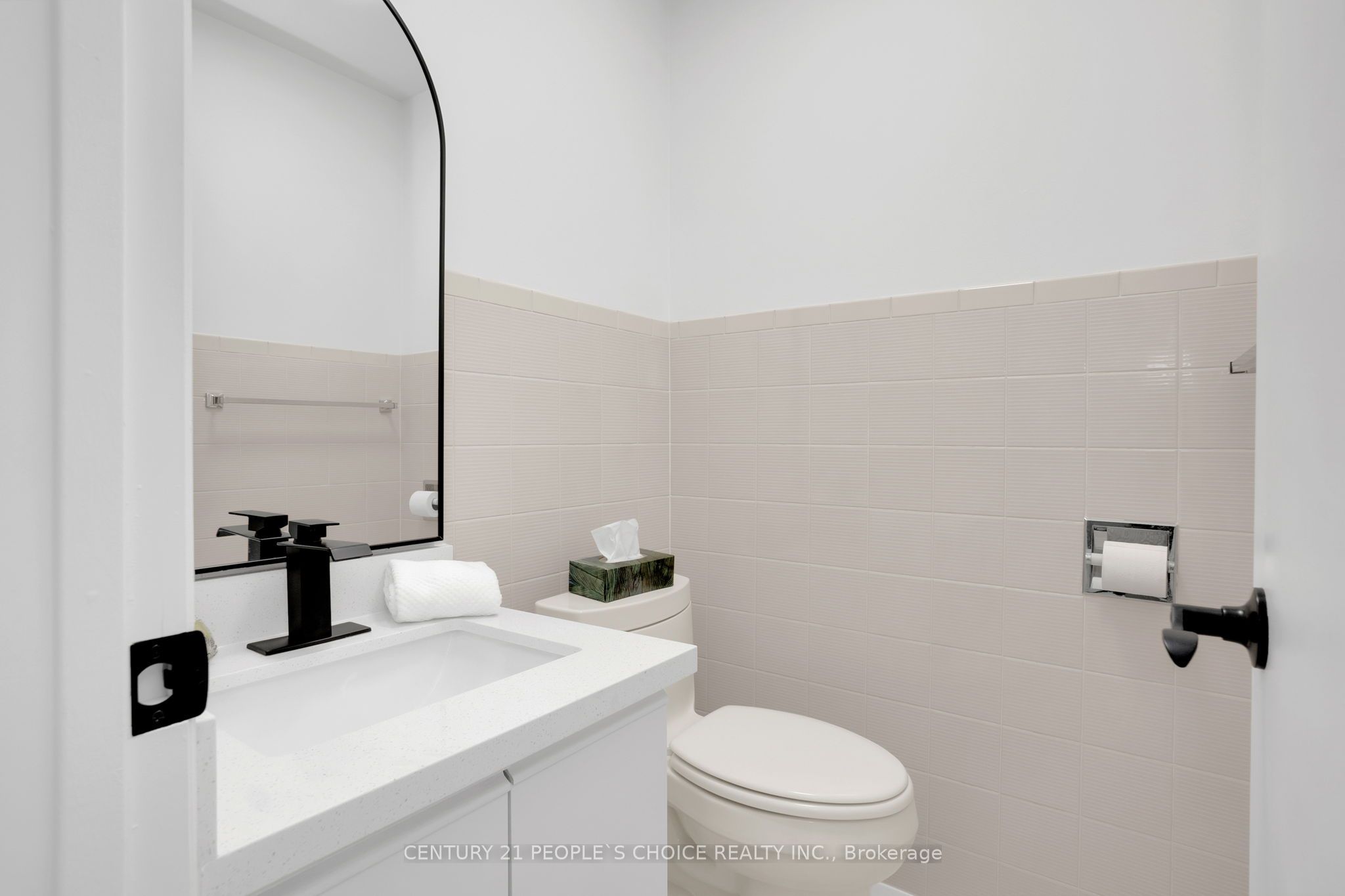 71 Links Road Property Photo 15