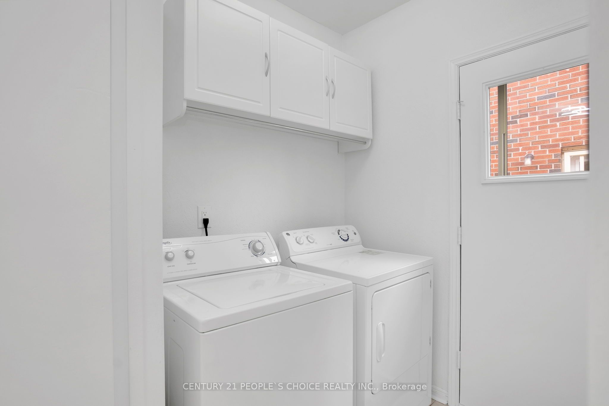 71 Links Road Property Photo 16