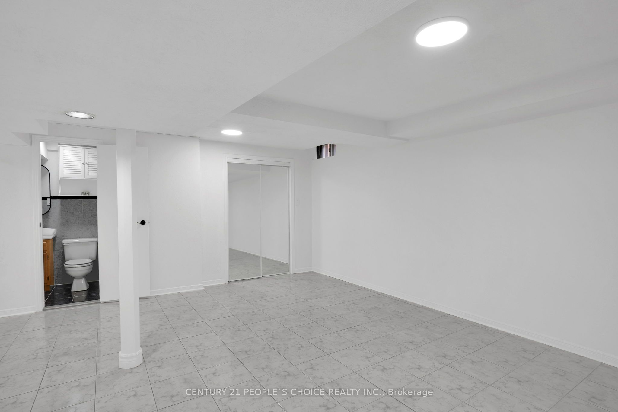 71 Links Road Property Photo 26