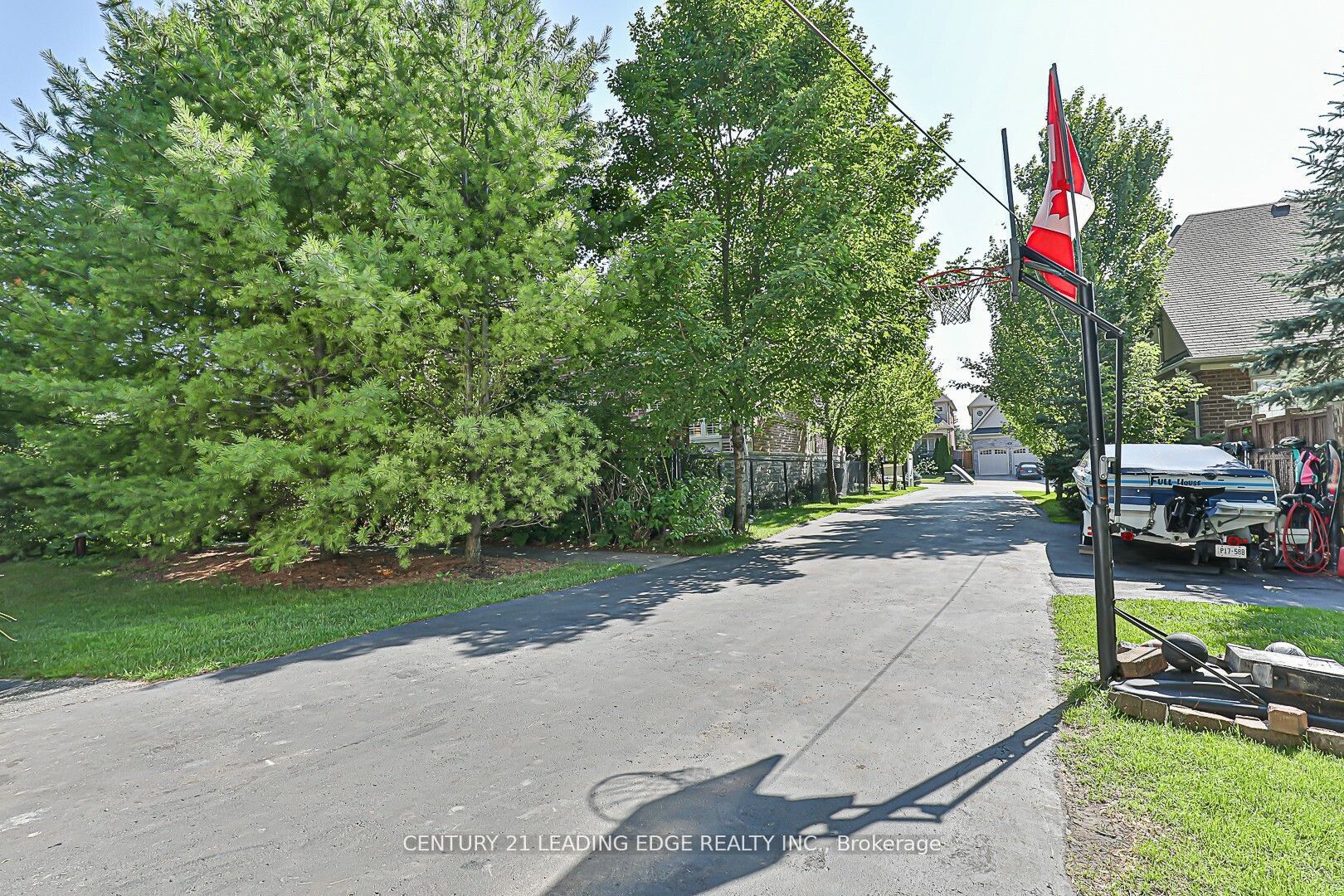 10 Yorkton Boulevard Property Photo 16