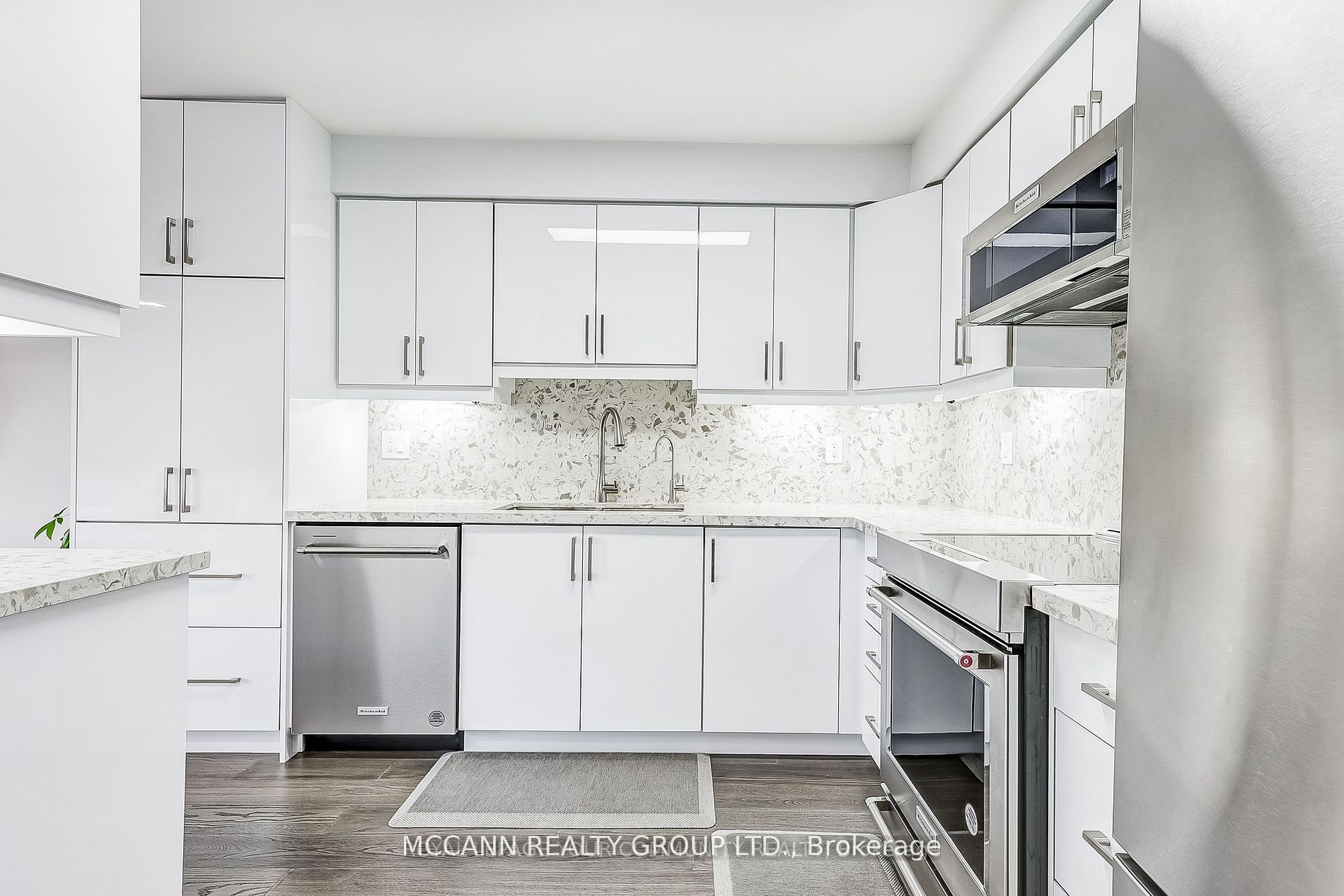 93 Revelstoke Crescent Property Photo 10