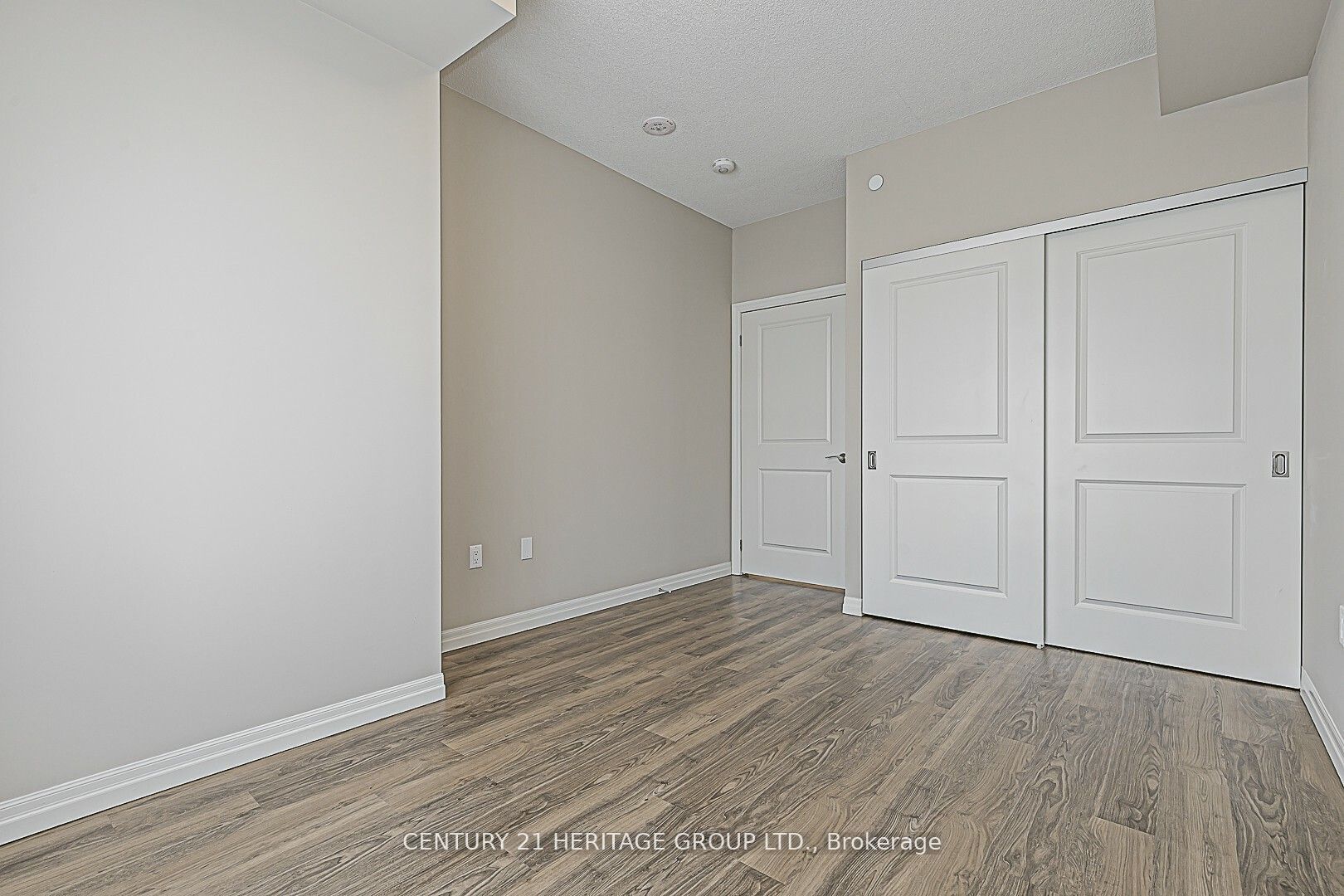 460 William Graham Drive 115 Property Photo 15