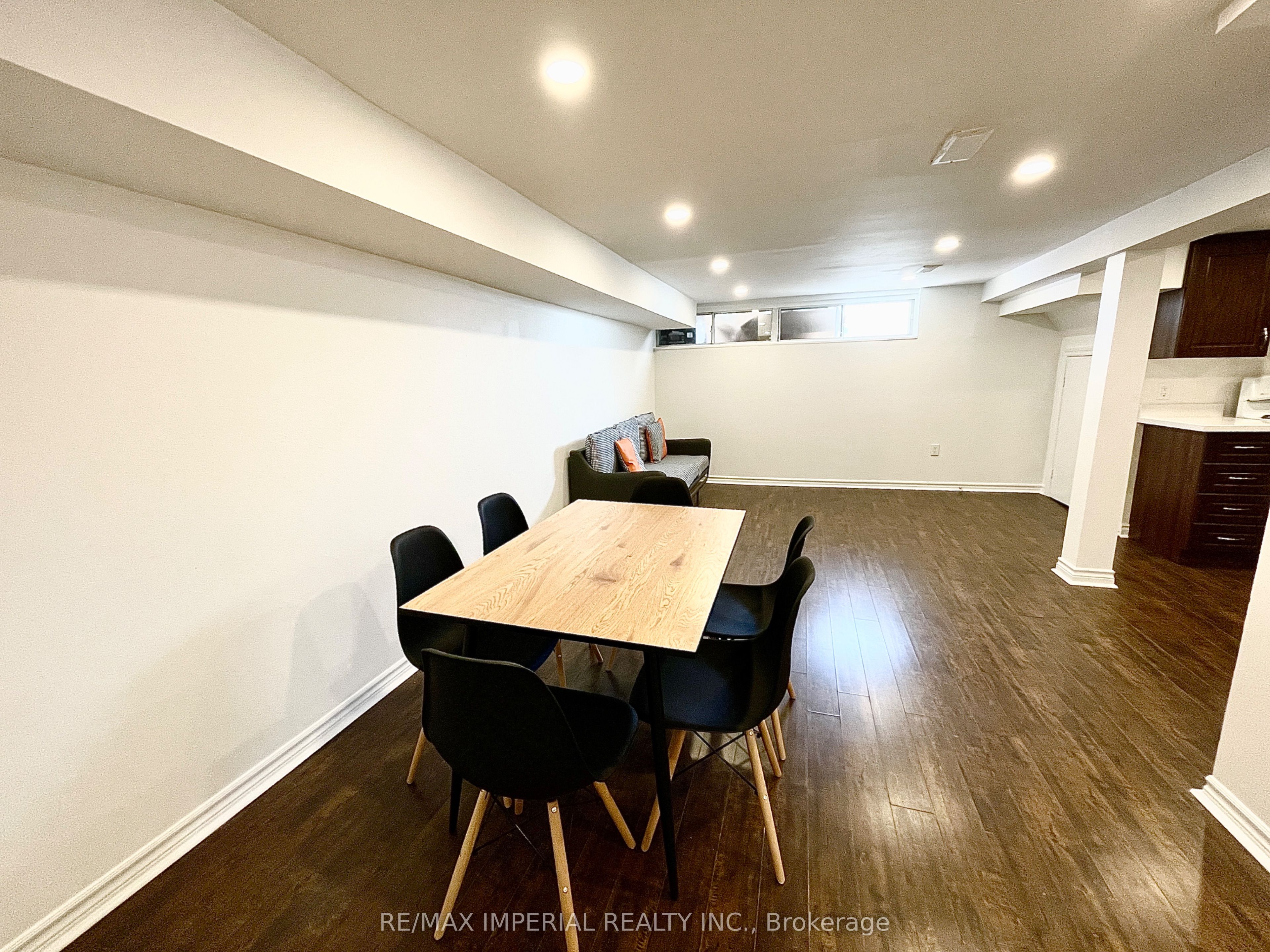 254 Browndale Crescent Bsmt Property Photo 10
