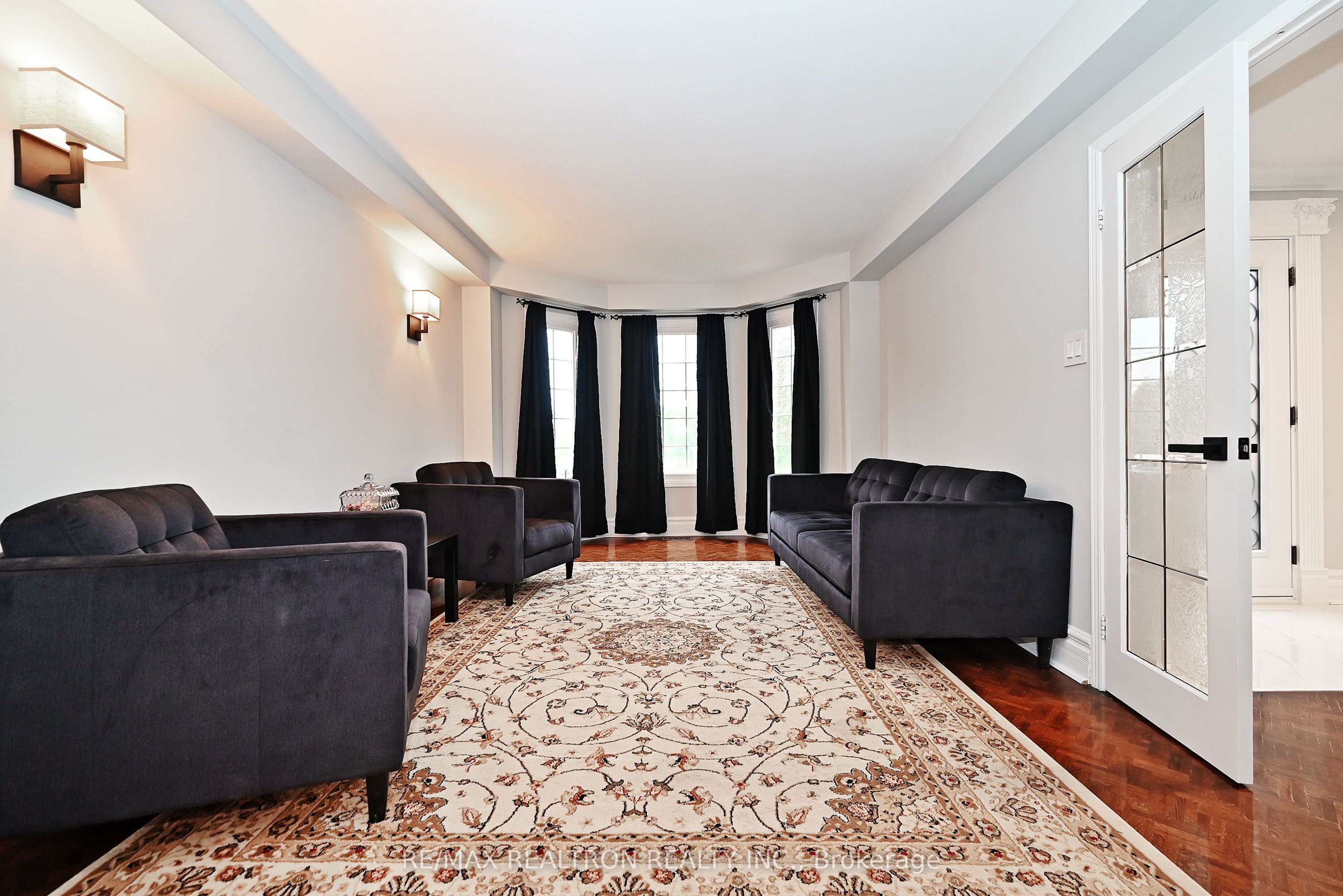 427 Mill Street Property Photo 10
