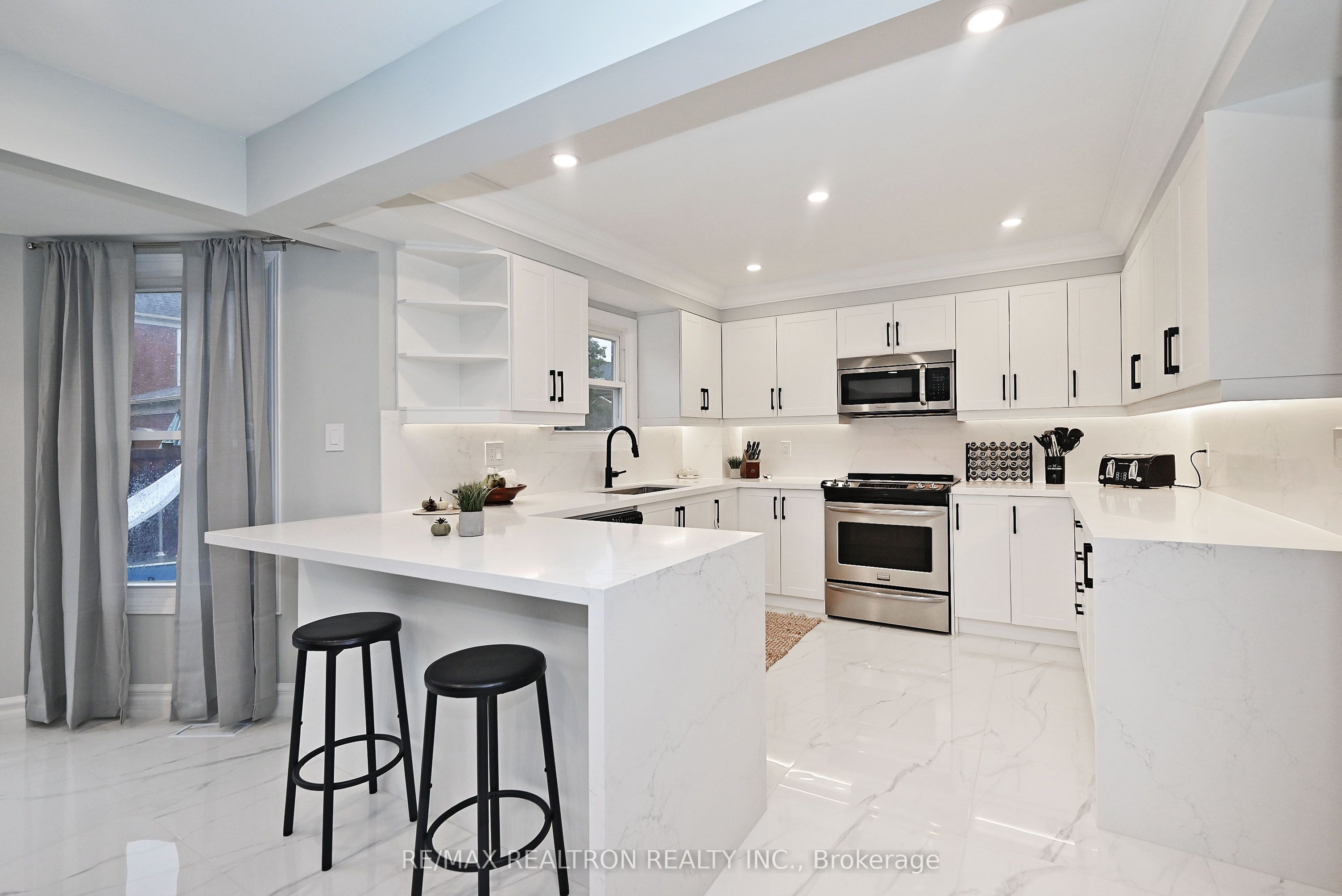 427 Mill Street Property Photo 16
