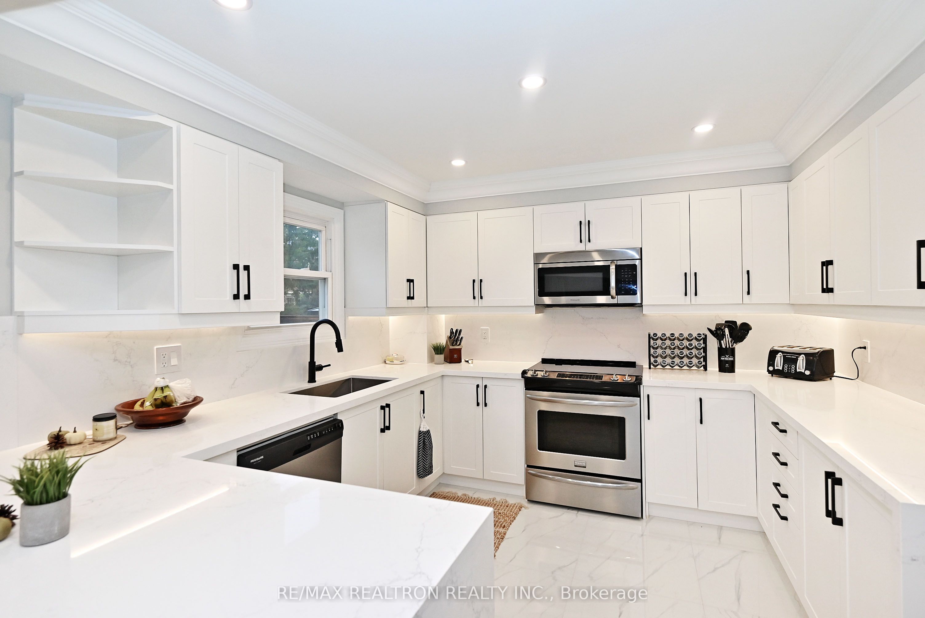 427 Mill Street Property Photo 17