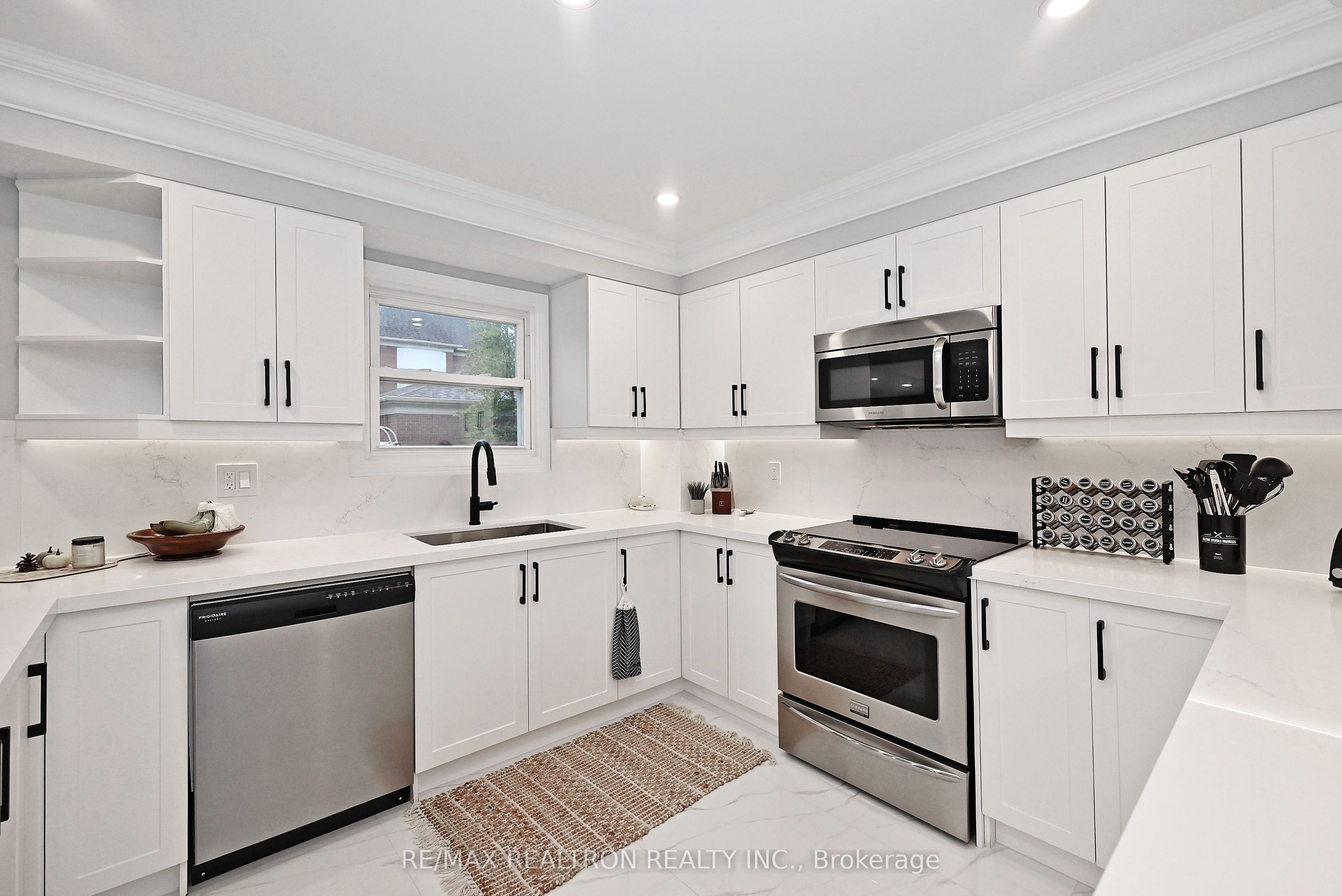 427 Mill Street Property Photo 18