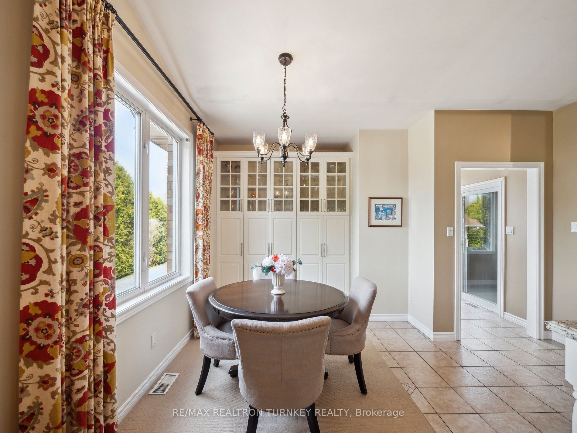 20173 Bathurst Street Property Photo 21