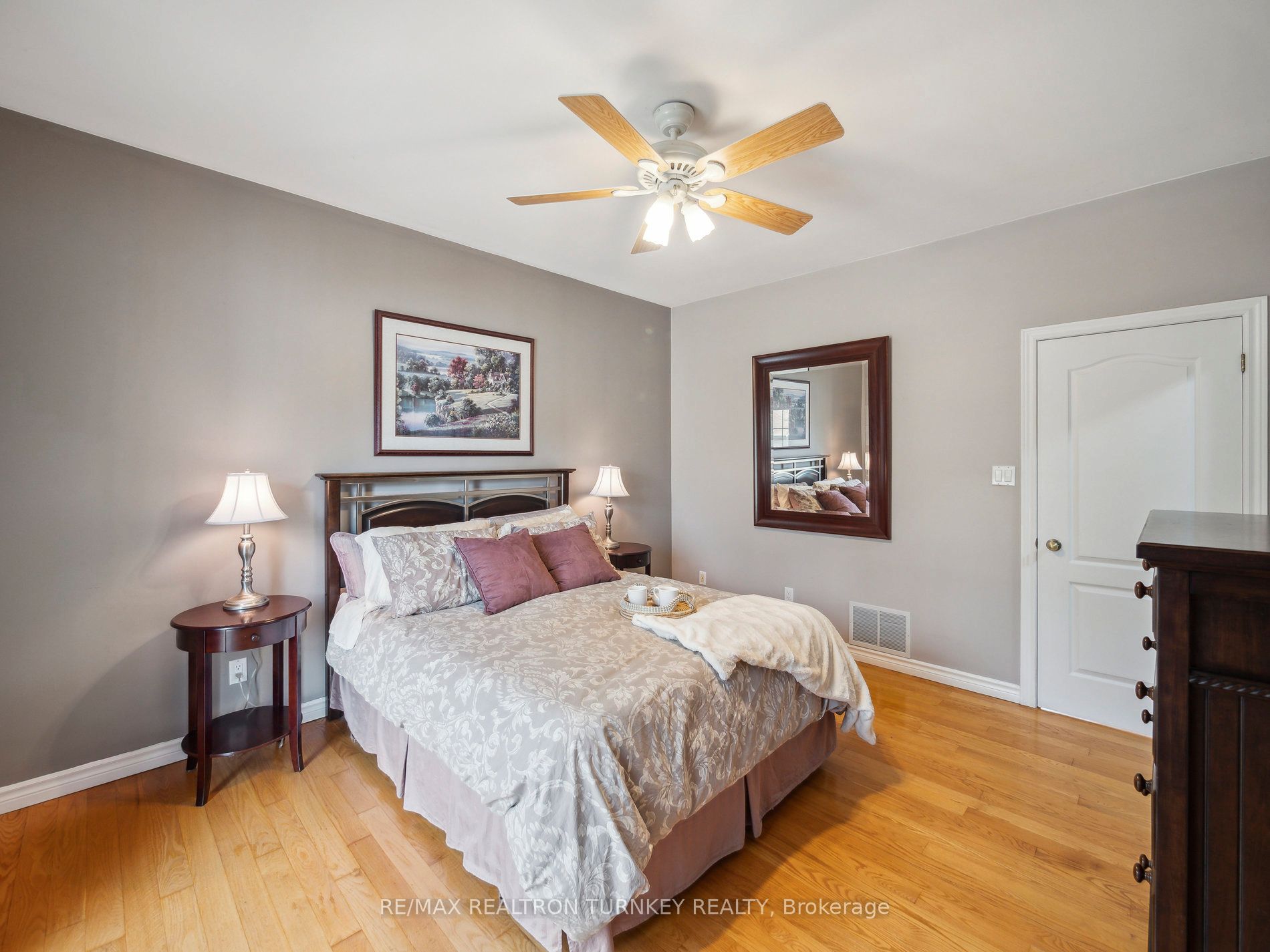 20173 Bathurst Street Property Photo 27
