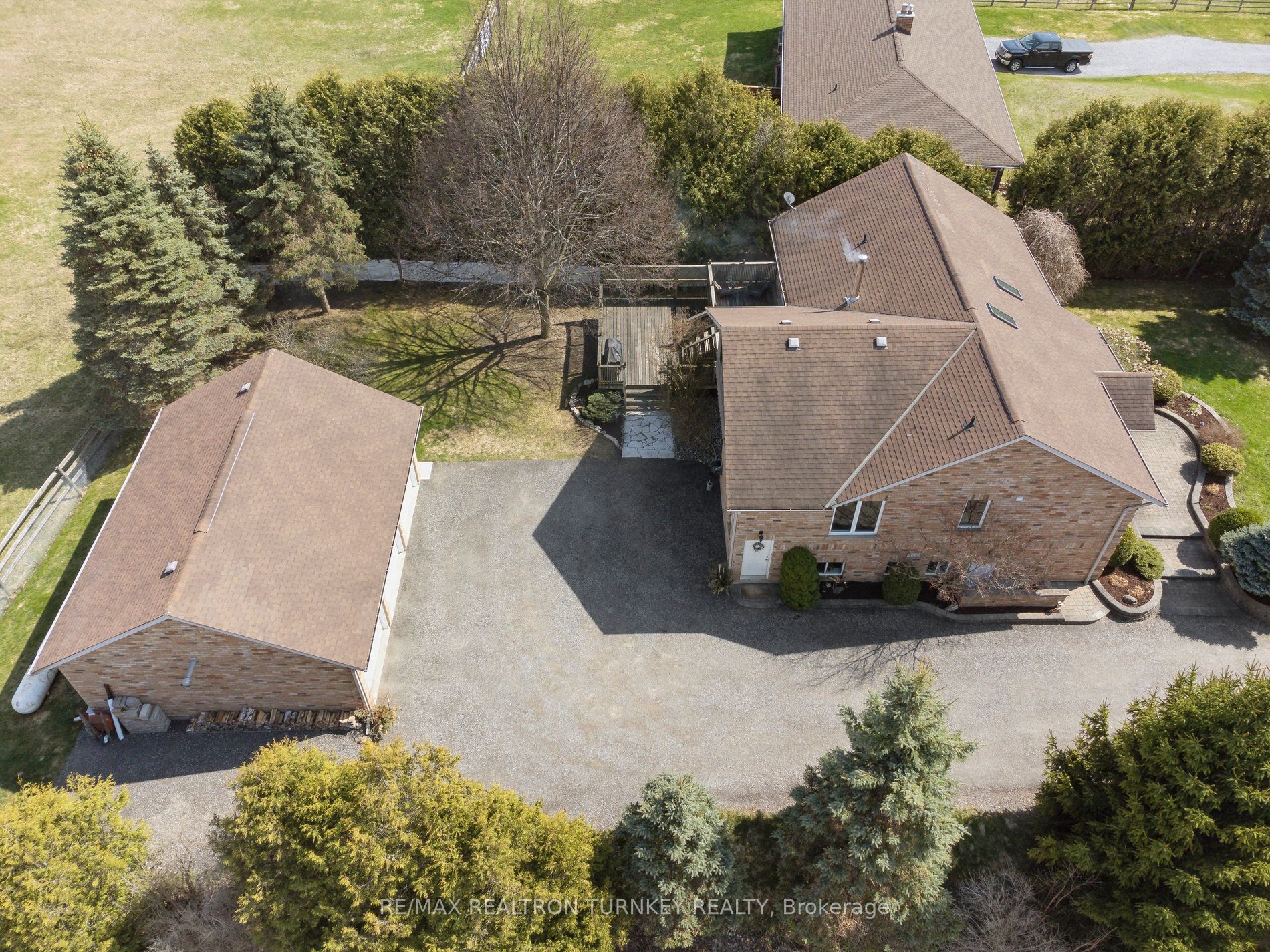20173 Bathurst Street Property Photo 48
