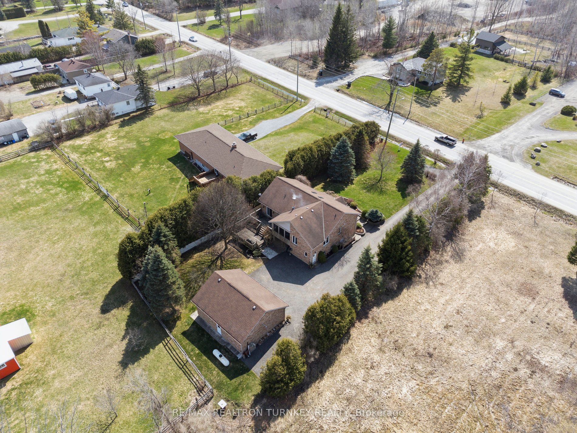 20173 Bathurst Street Property Photo 50