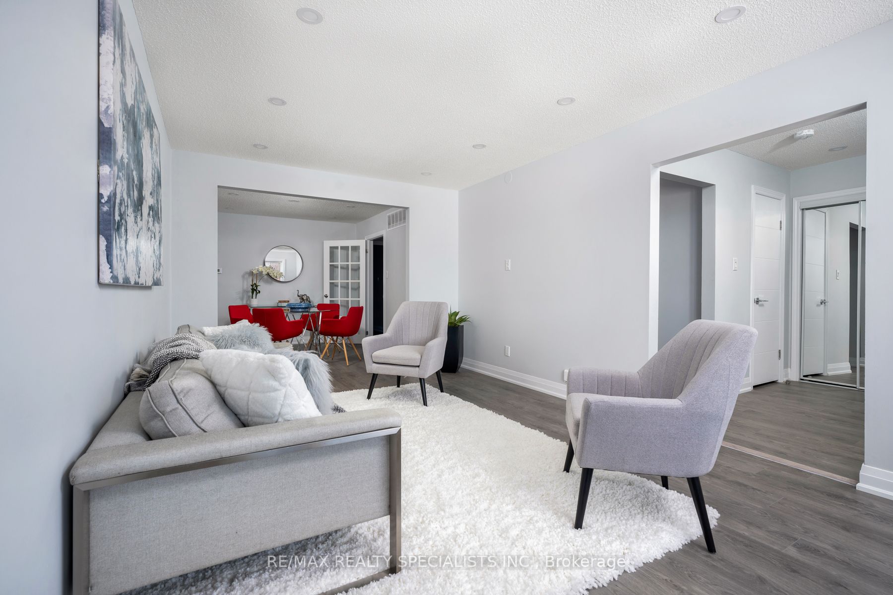 #upper - 25 Twinberry Crescent Property Photo 13