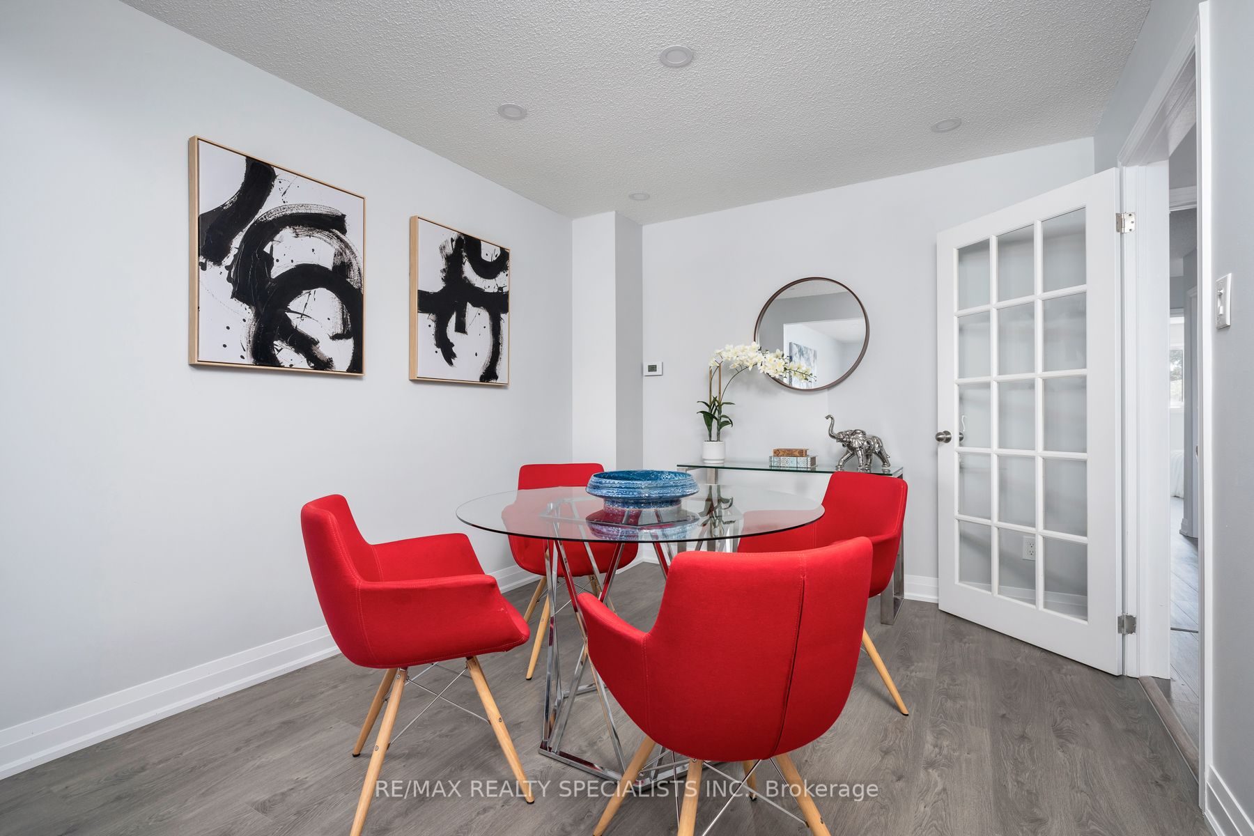 #upper - 25 Twinberry Crescent Property Photo 15