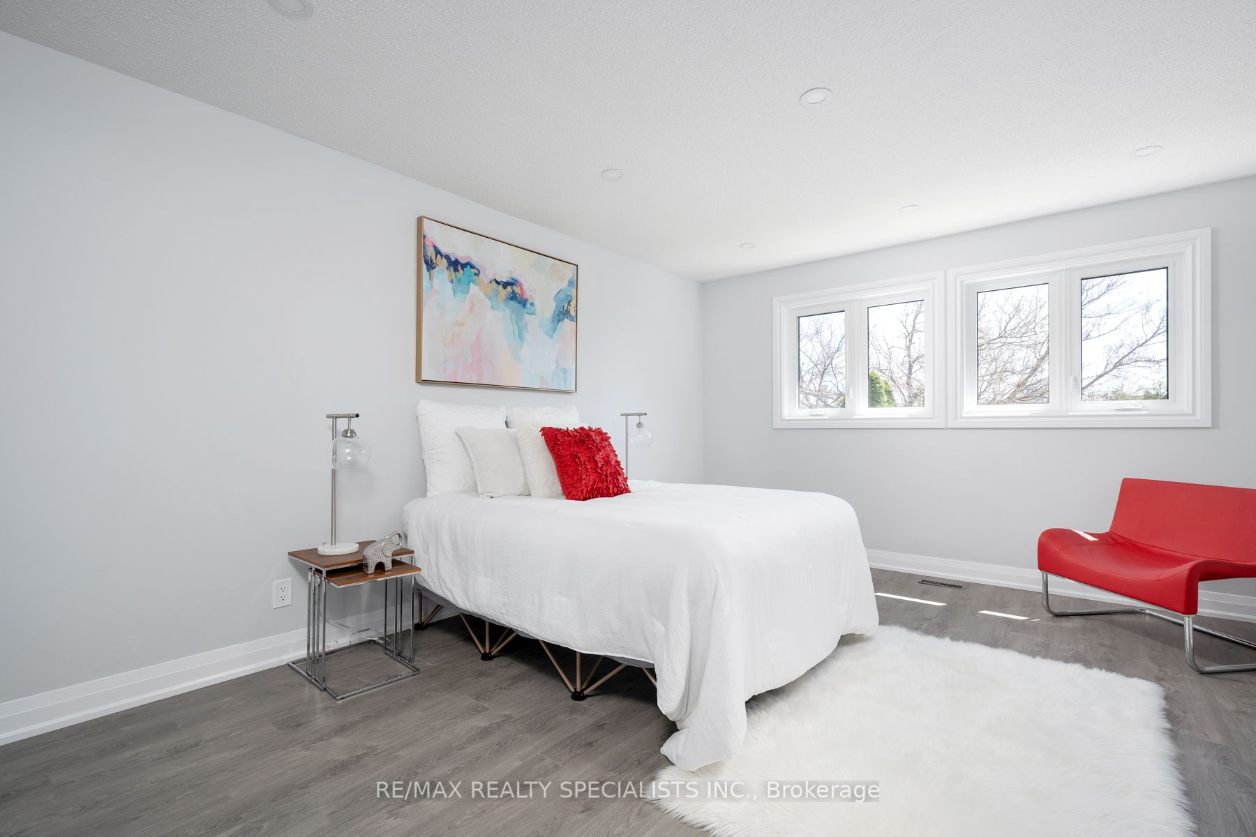 #upper - 25 Twinberry Crescent Property Photo 27