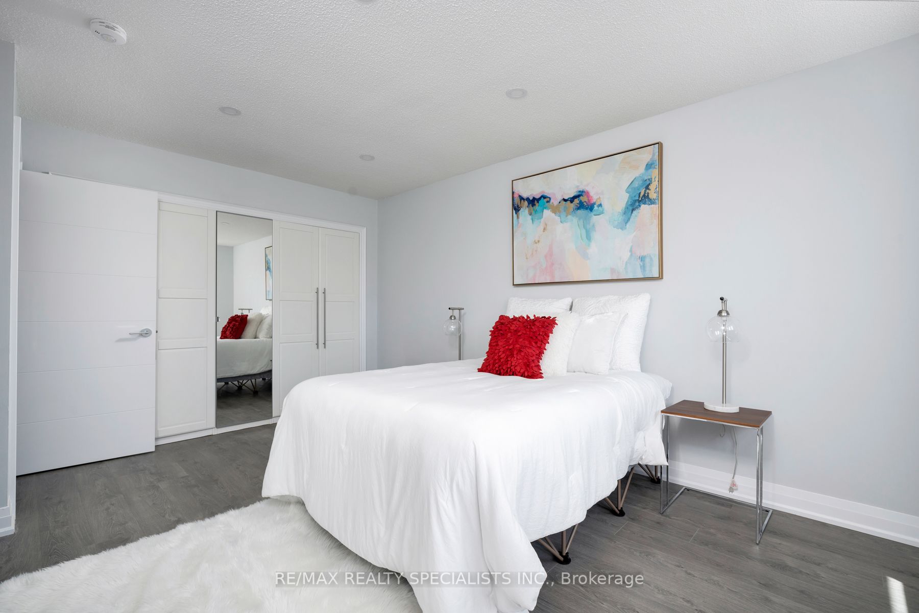 #upper - 25 Twinberry Crescent Property Photo 29