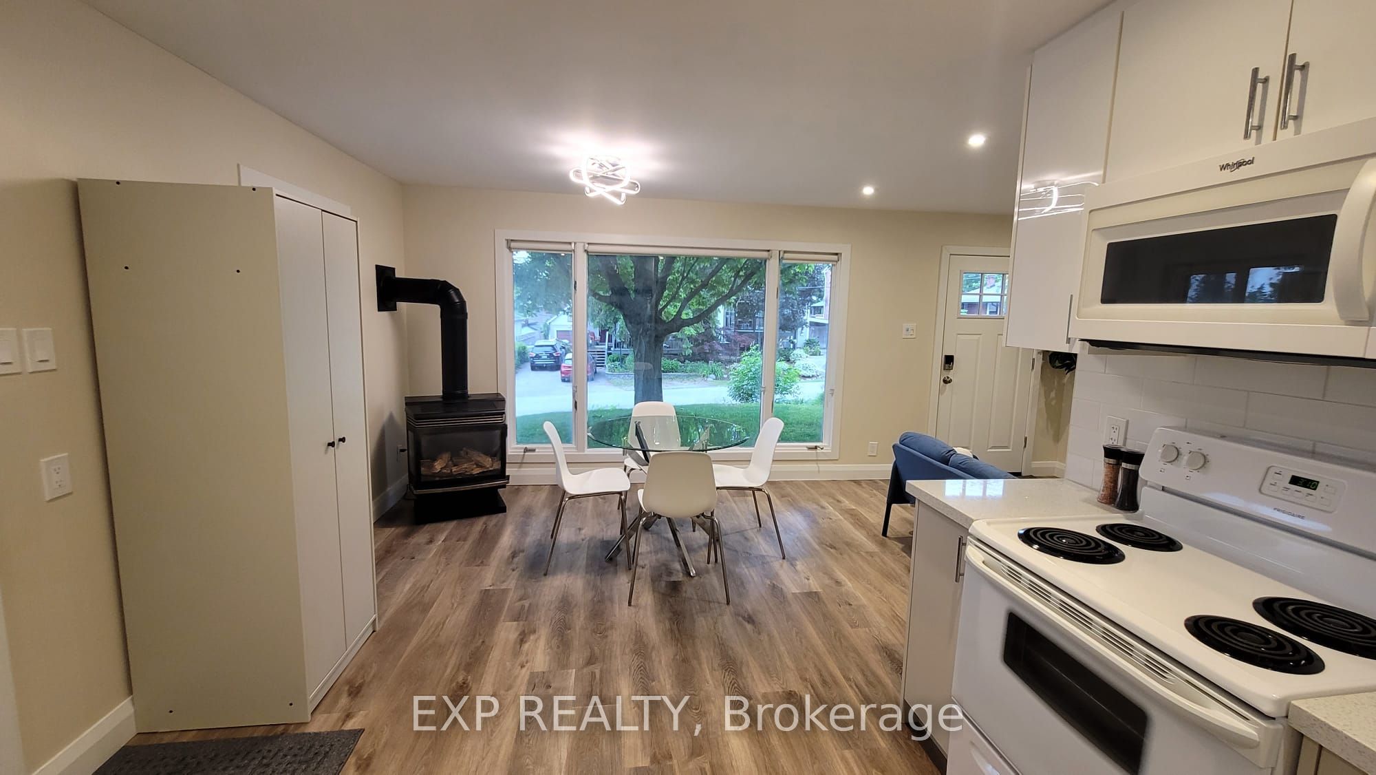 9 Balson Boulevard Property Photo 2