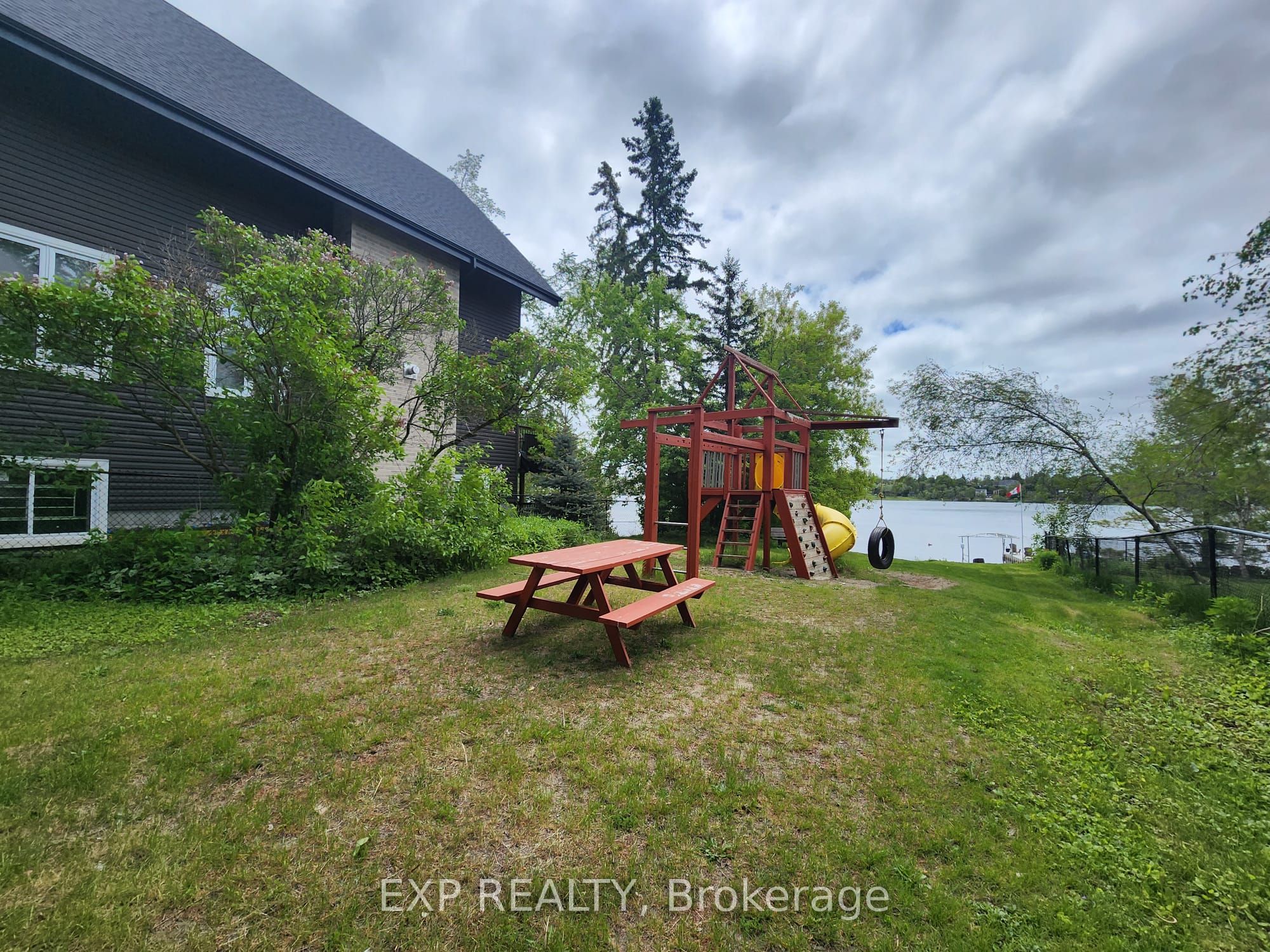 9 Balson Boulevard Property Photo 22