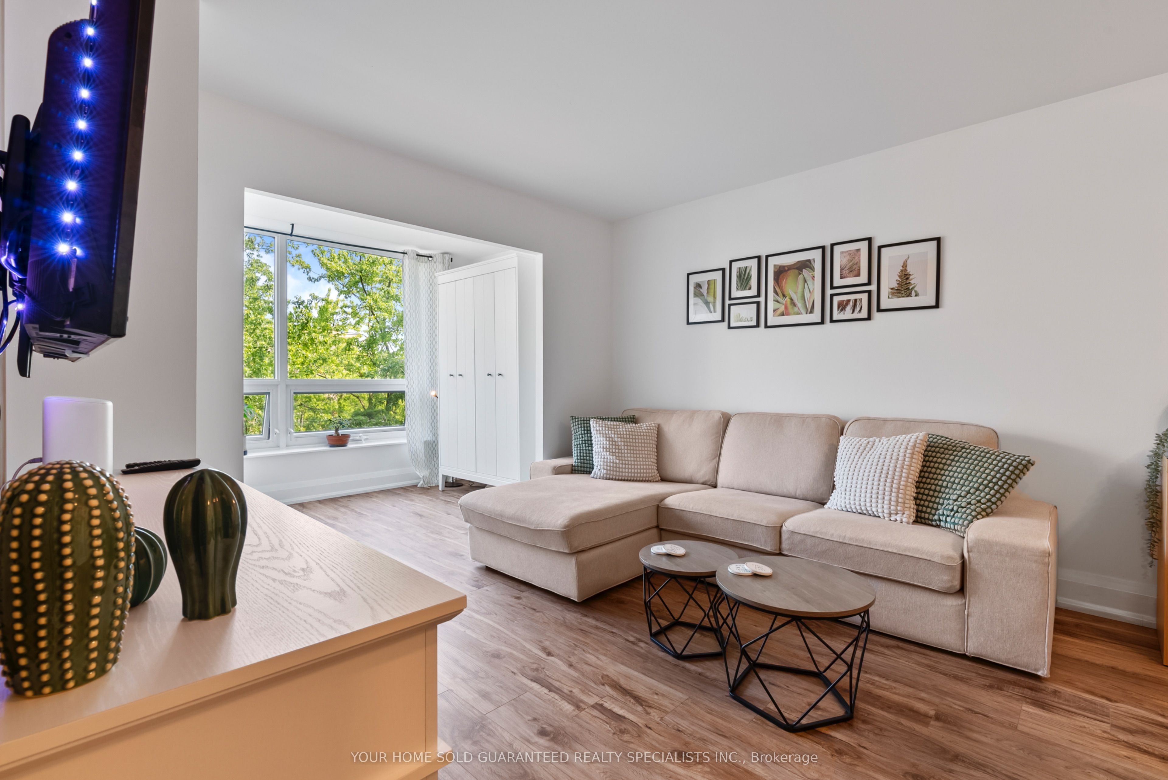 #511 - 326 Major Mackenzie Drive Property Photo 11