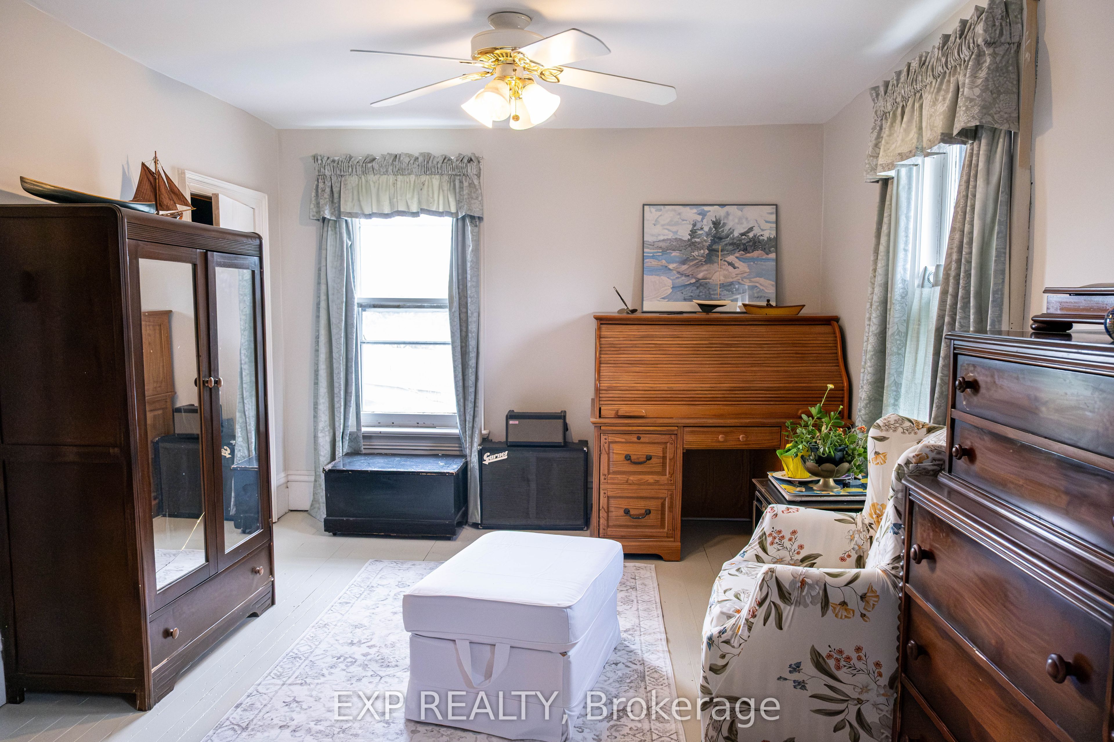 145 High Street Property Photo 24