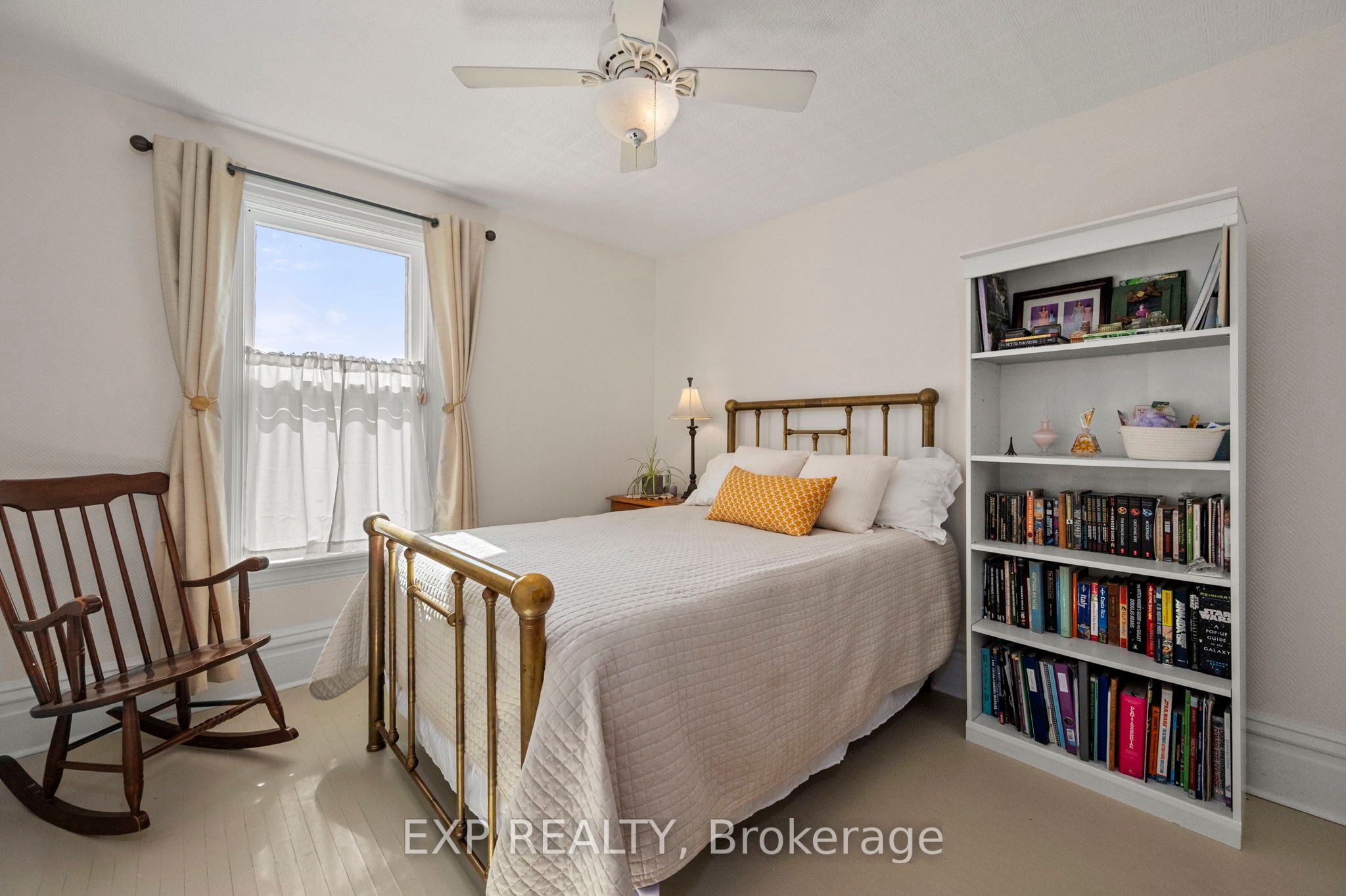 145 High Street Property Photo 27