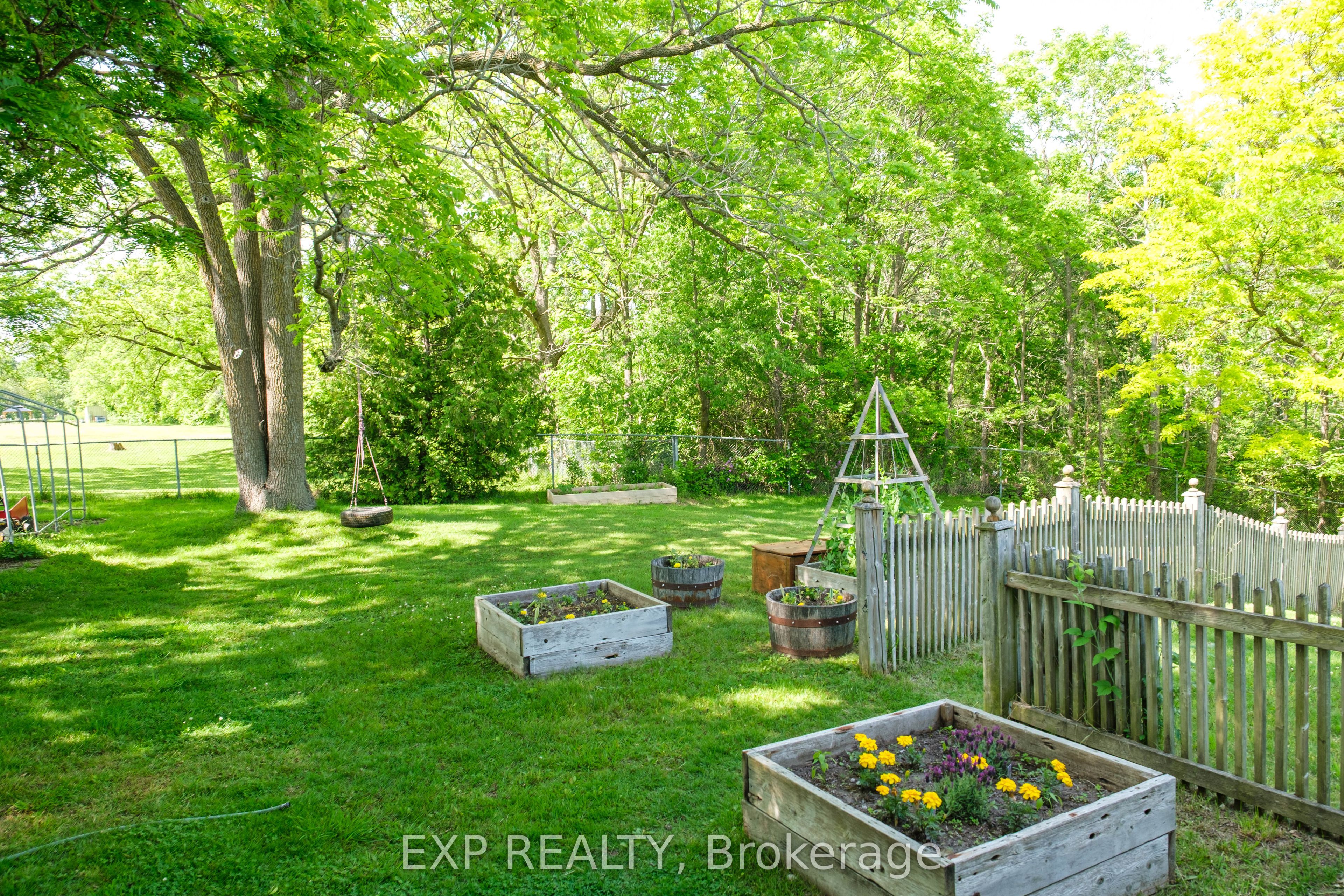 145 High Street Property Photo 31