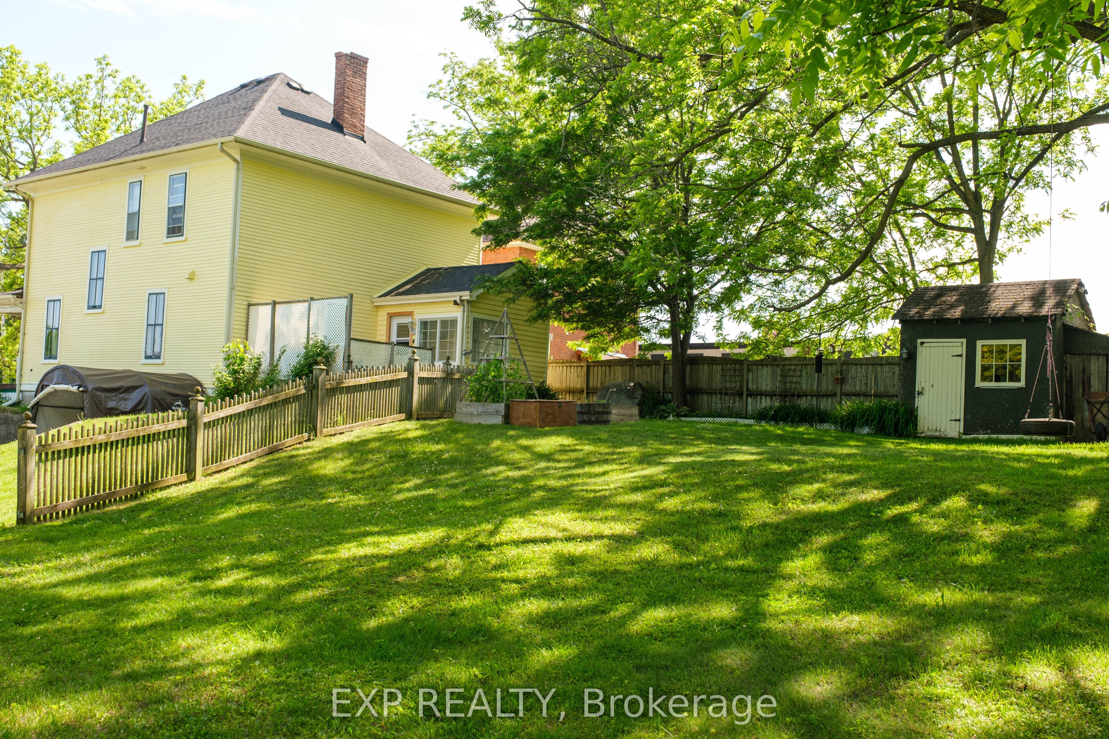 145 High Street Property Photo 33