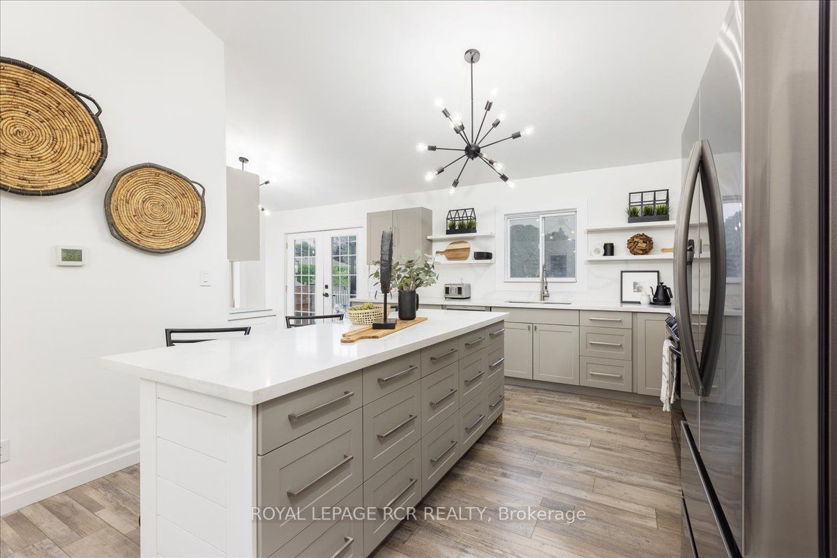 395 Sandford Road Property Photo 12