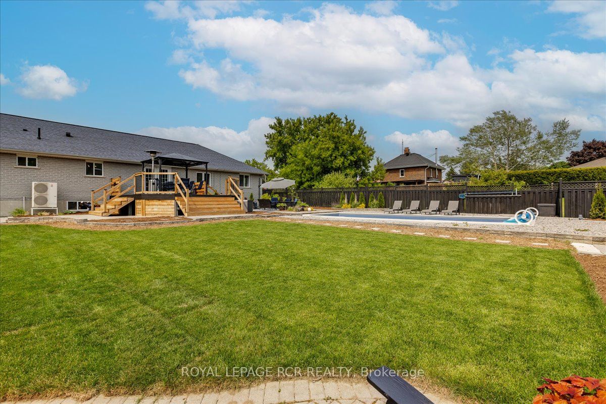 395 Sandford Road Property Photo 40