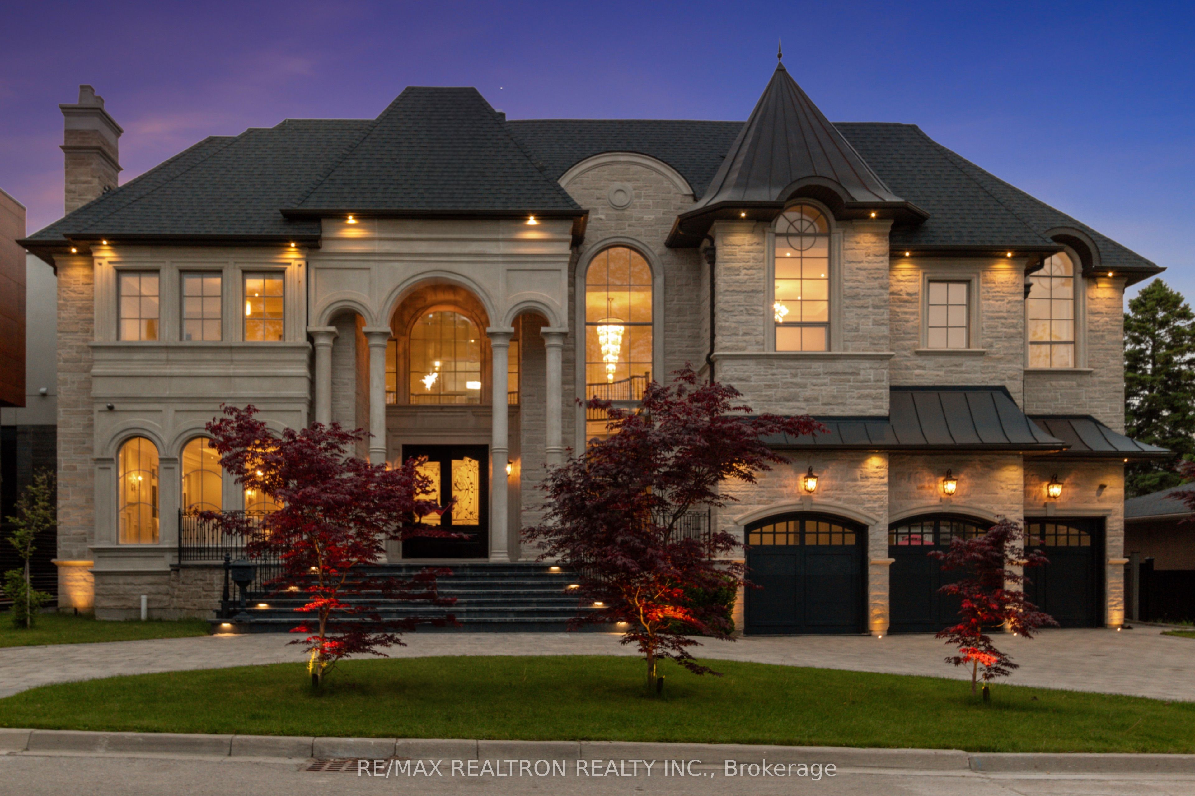 6 Orlon Cres Property Photo 1