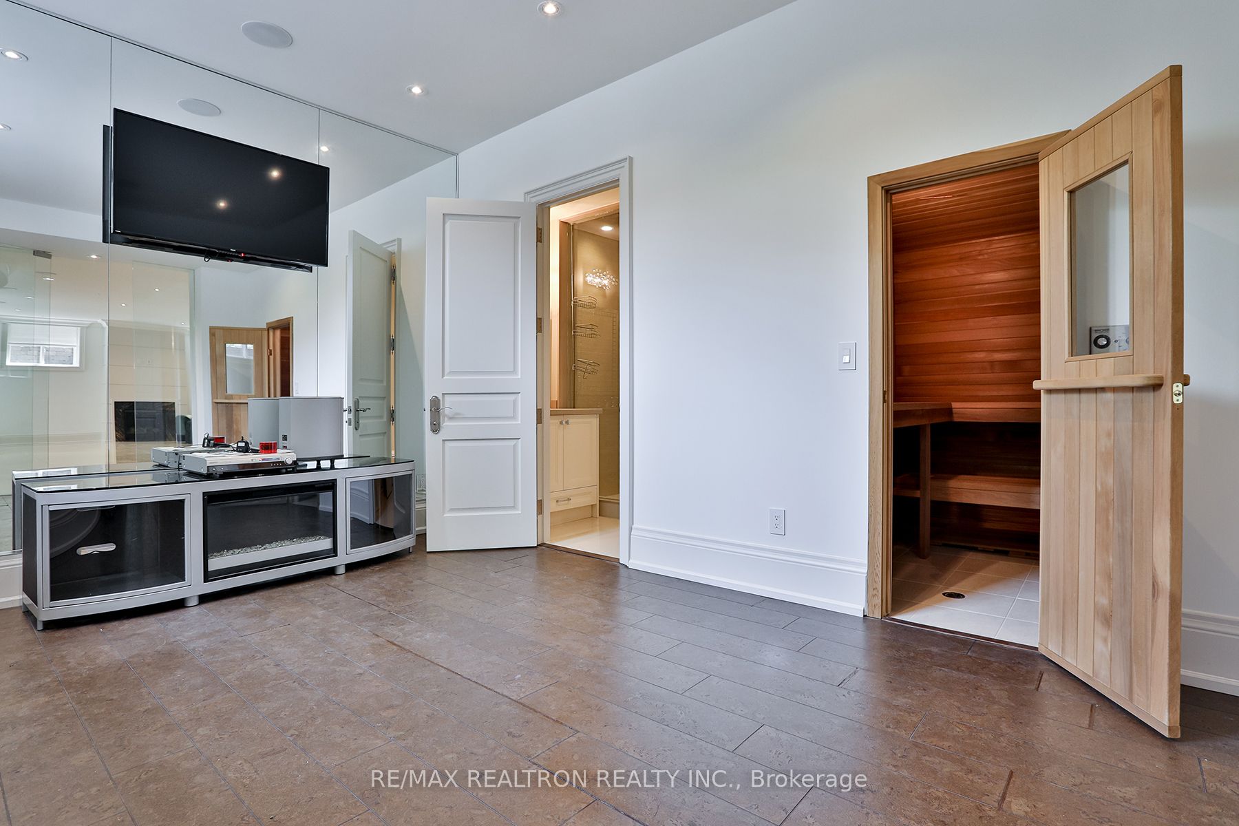 6 Orlon Crescent Property Photo 45