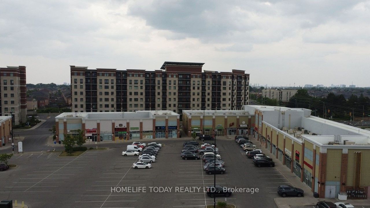 30 New Delhi Drive 106 Property Photo 6