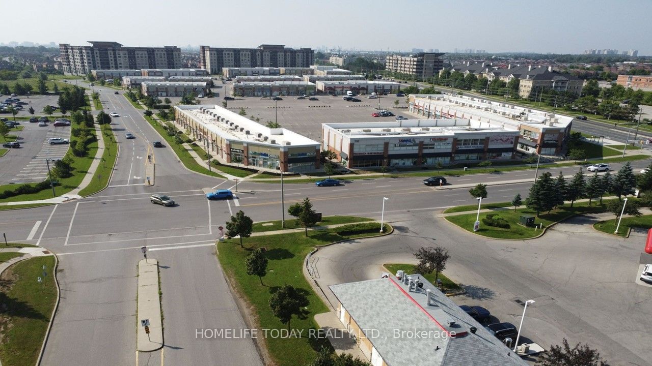 30 New Delhi Drive 106 Property Photo 7