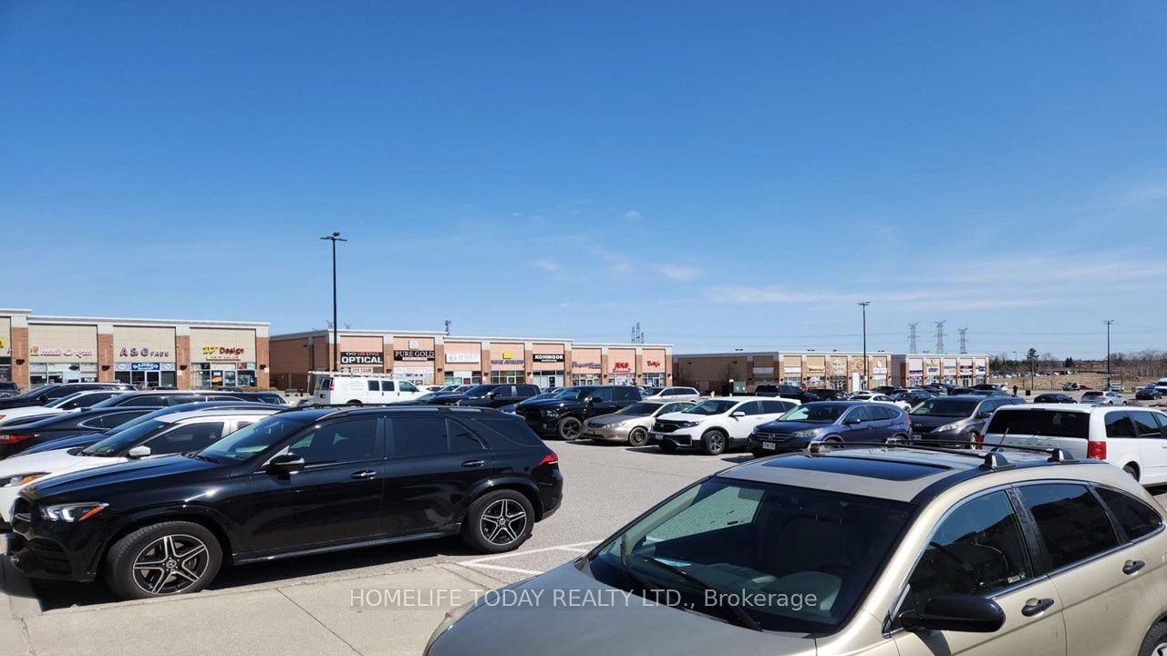 30 New Delhi Drive 106 Property Photo 8