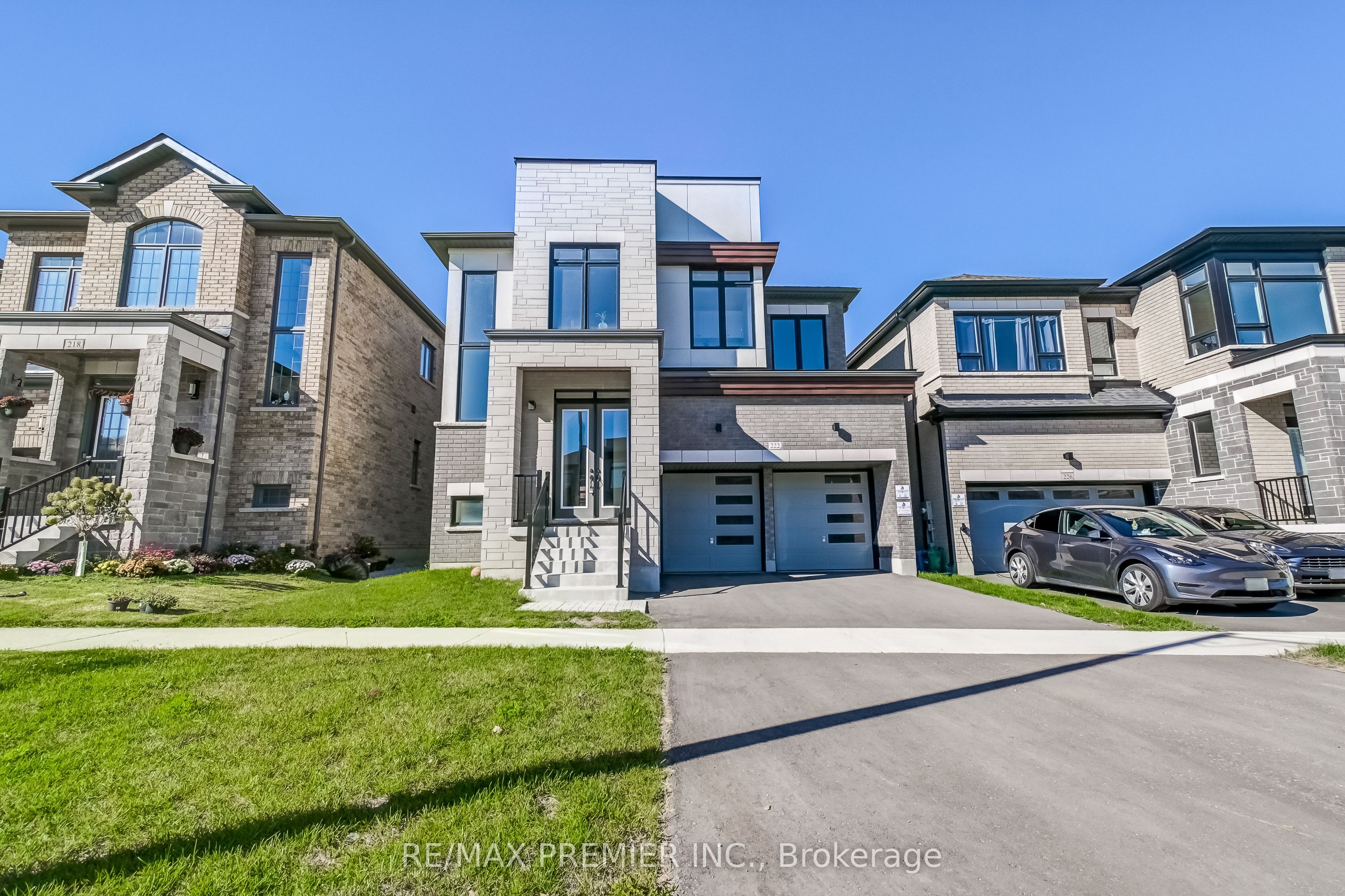 222 Mckean Drive Property Photo 2