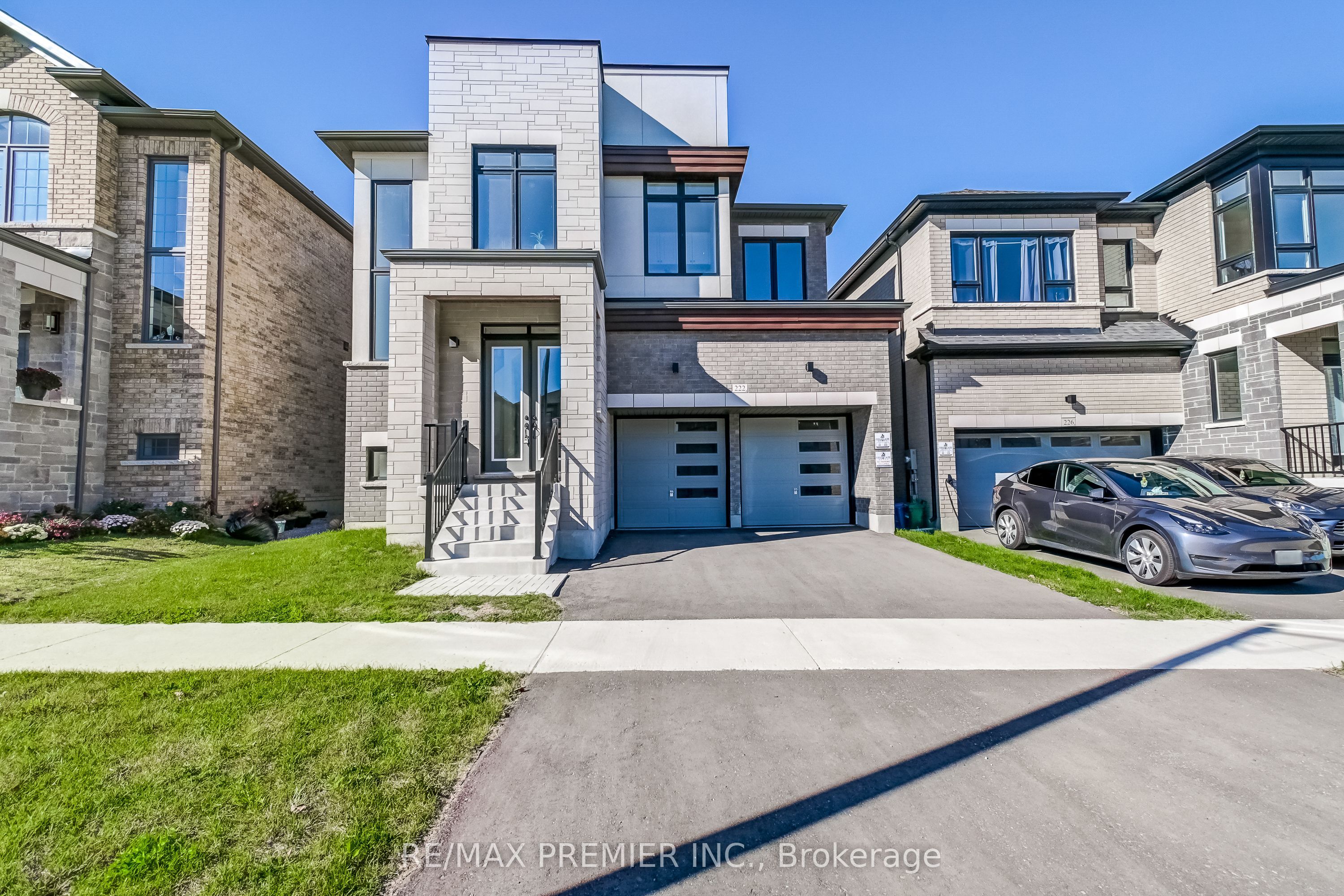 222 Mckean Drive Property Photo 3