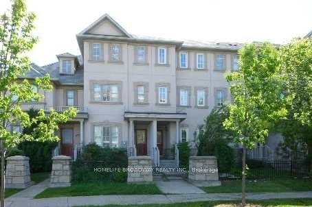 9091 Yonge Street Property Photo 1