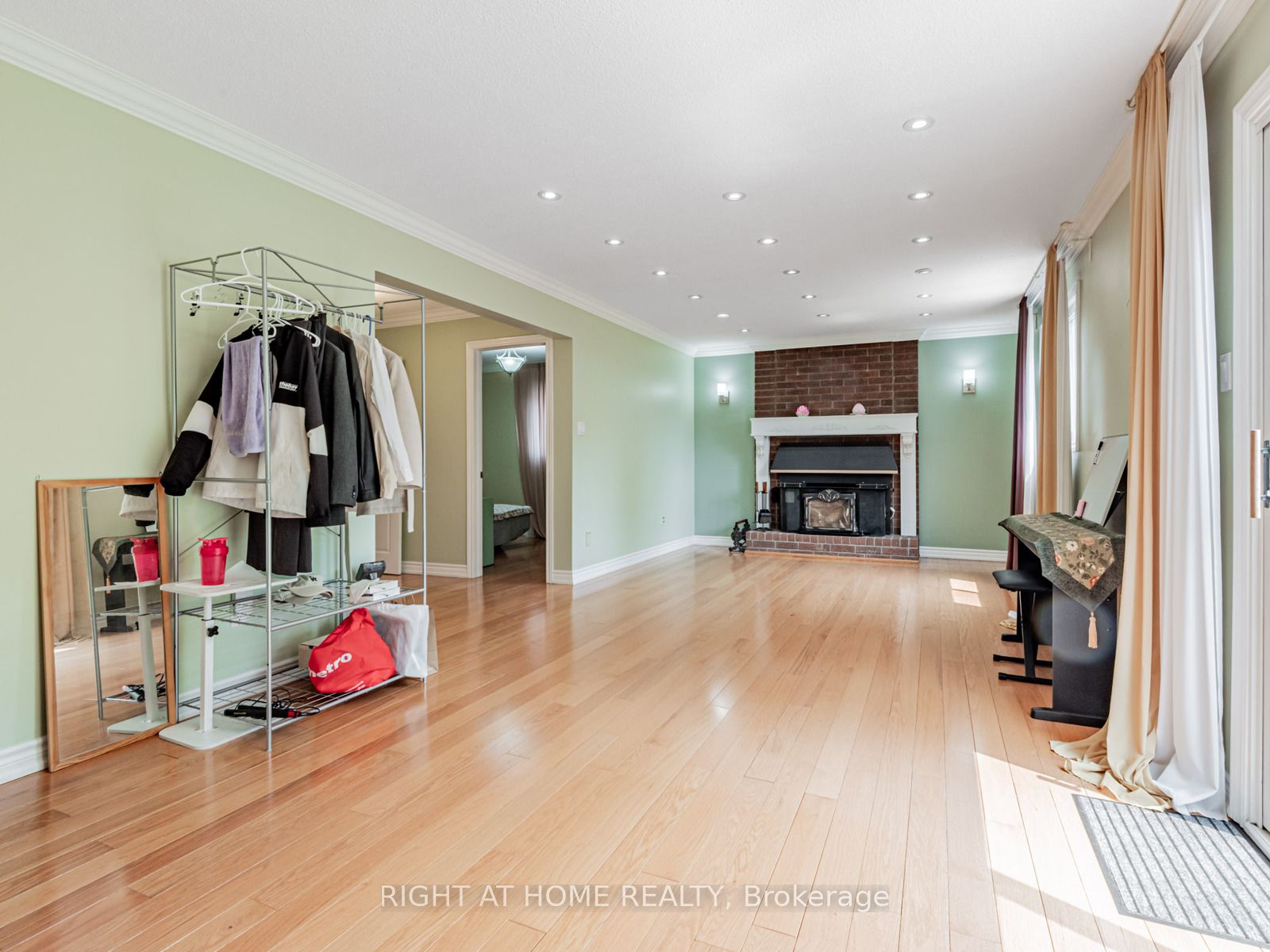 7 Point O'woods Drive Property Photo 23