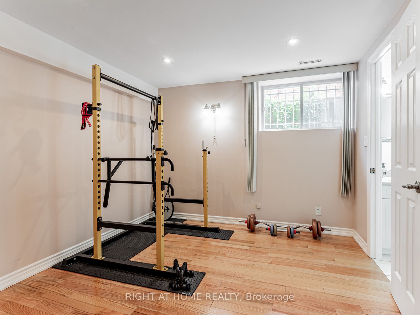 7 Point O'woods Drive Property Photo 32