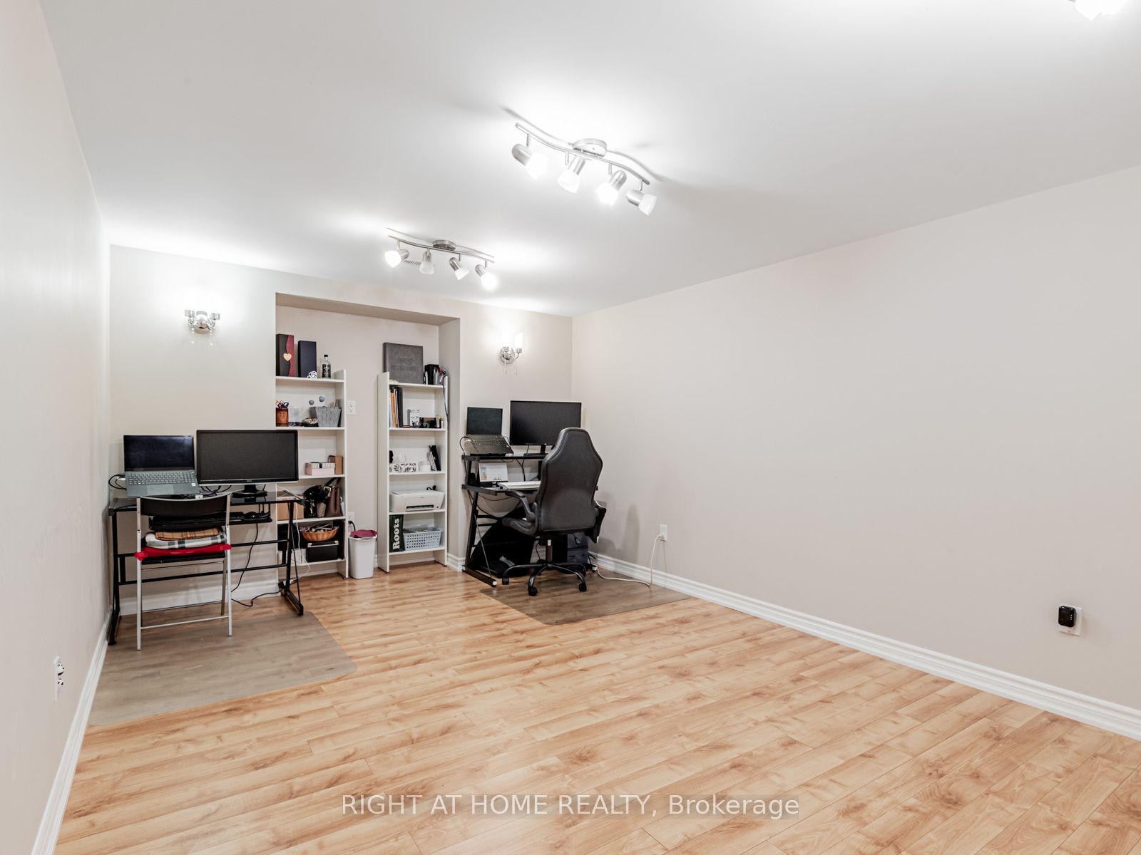 7 Point O'woods Drive Property Photo 33