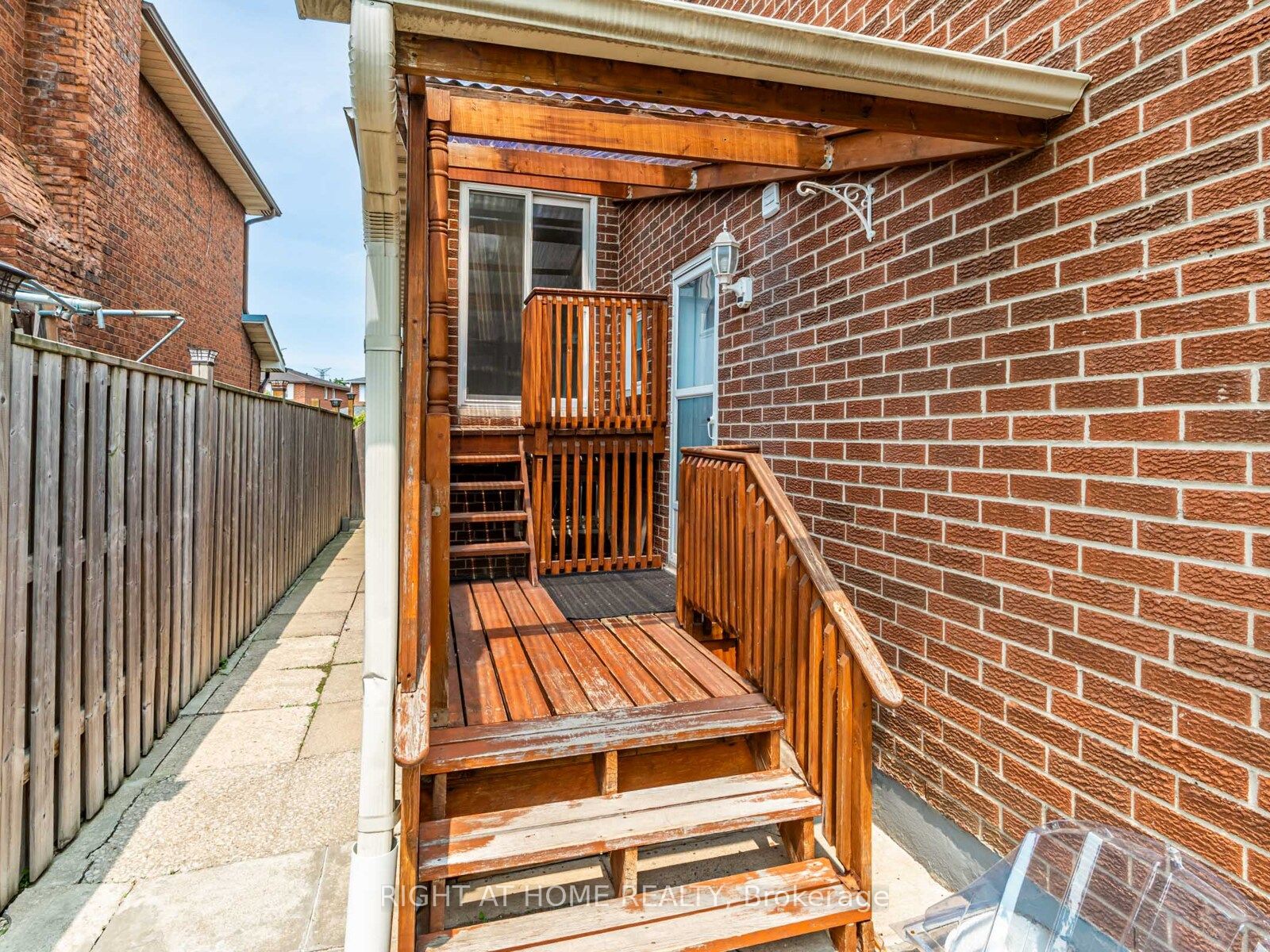 7 Point O'woods Drive Property Photo 38