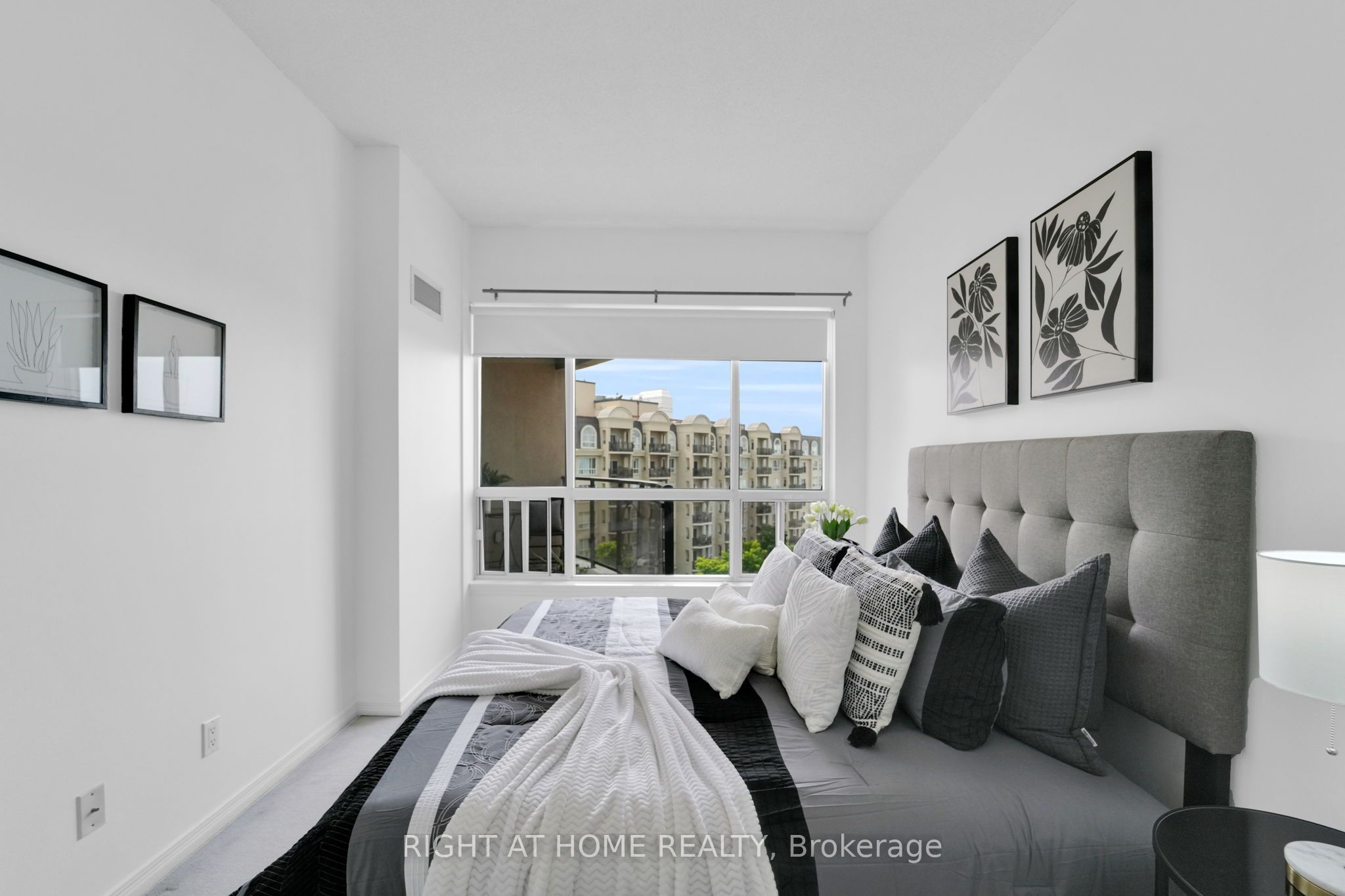 2 Maison Parc Court 710 Property Photo 13